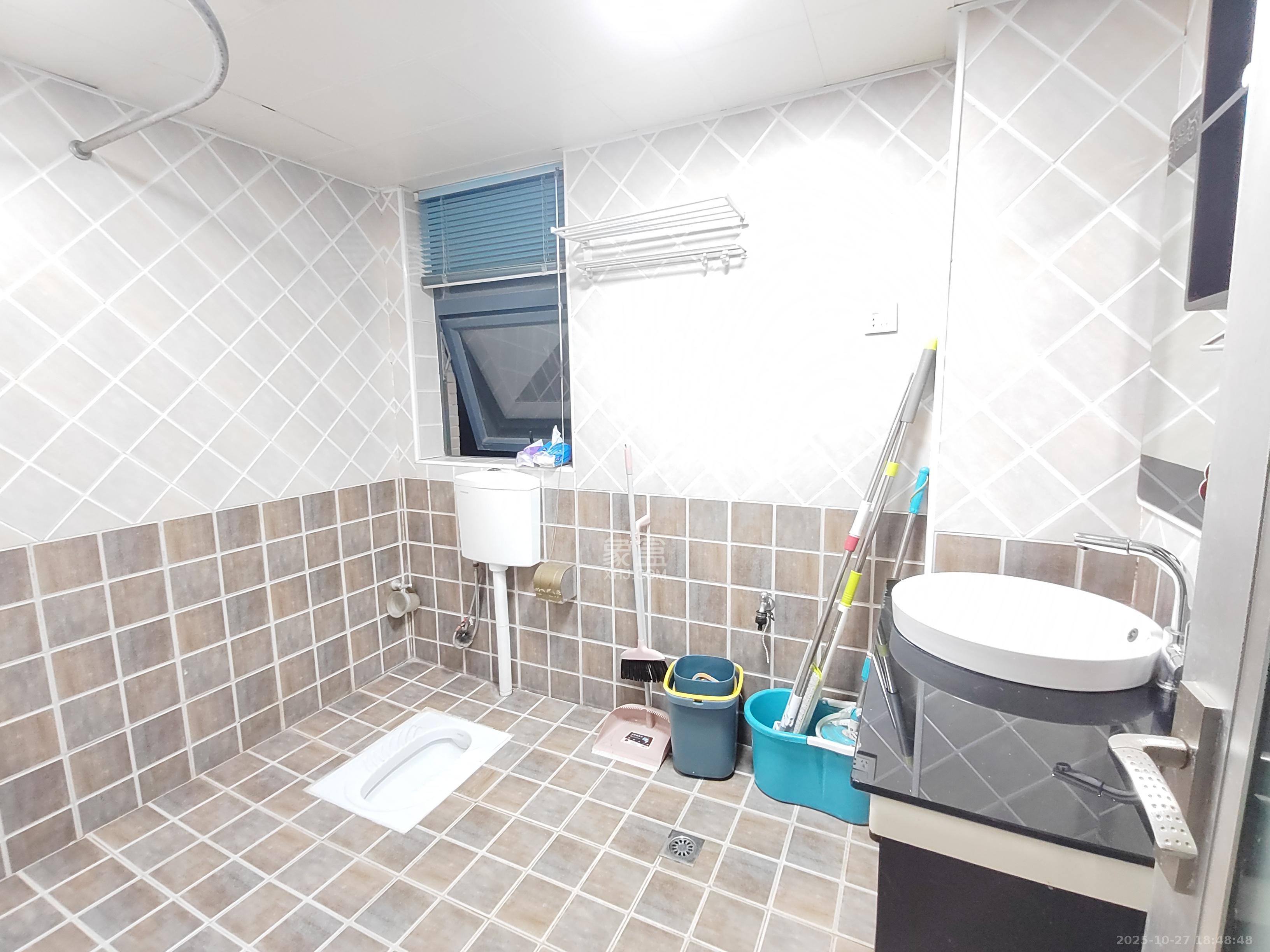 望兴嘉年华(望兴新苑)  2室2厅1卫    2300.0元/月 望兴嘉年华(望兴新苑)  2室2厅1卫    2300.0元/月室内图