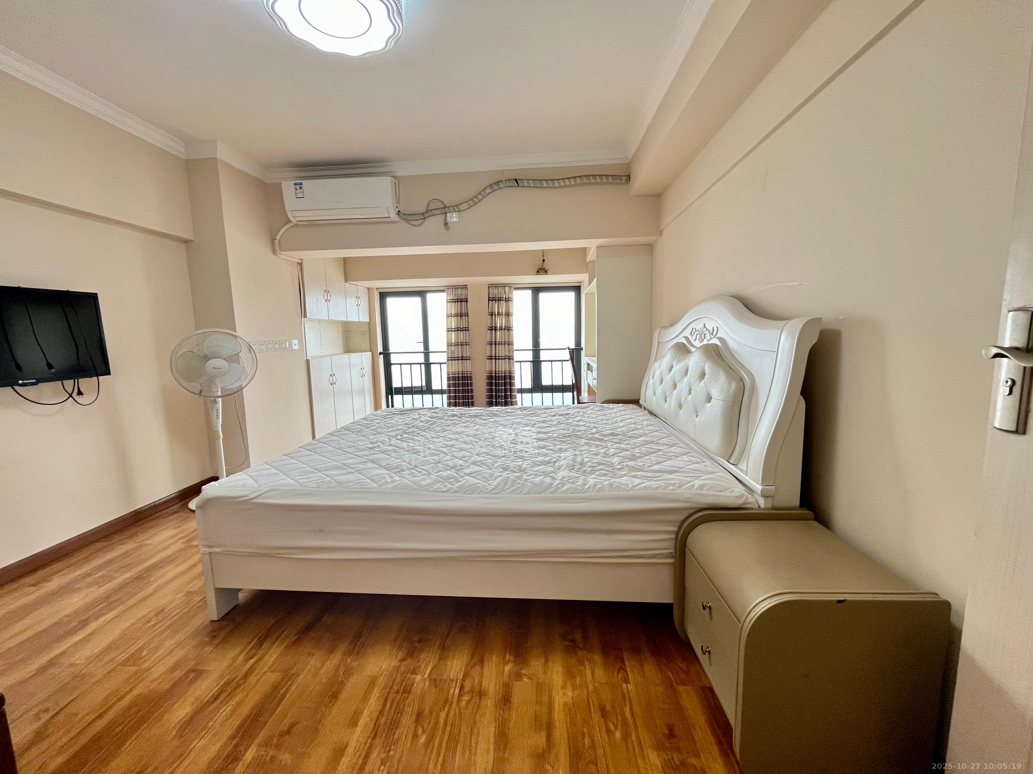 长城万富汇  2室2厅2卫    2000.0元/月 长城万富汇  2室2厅2卫    2000.0元/月室内图