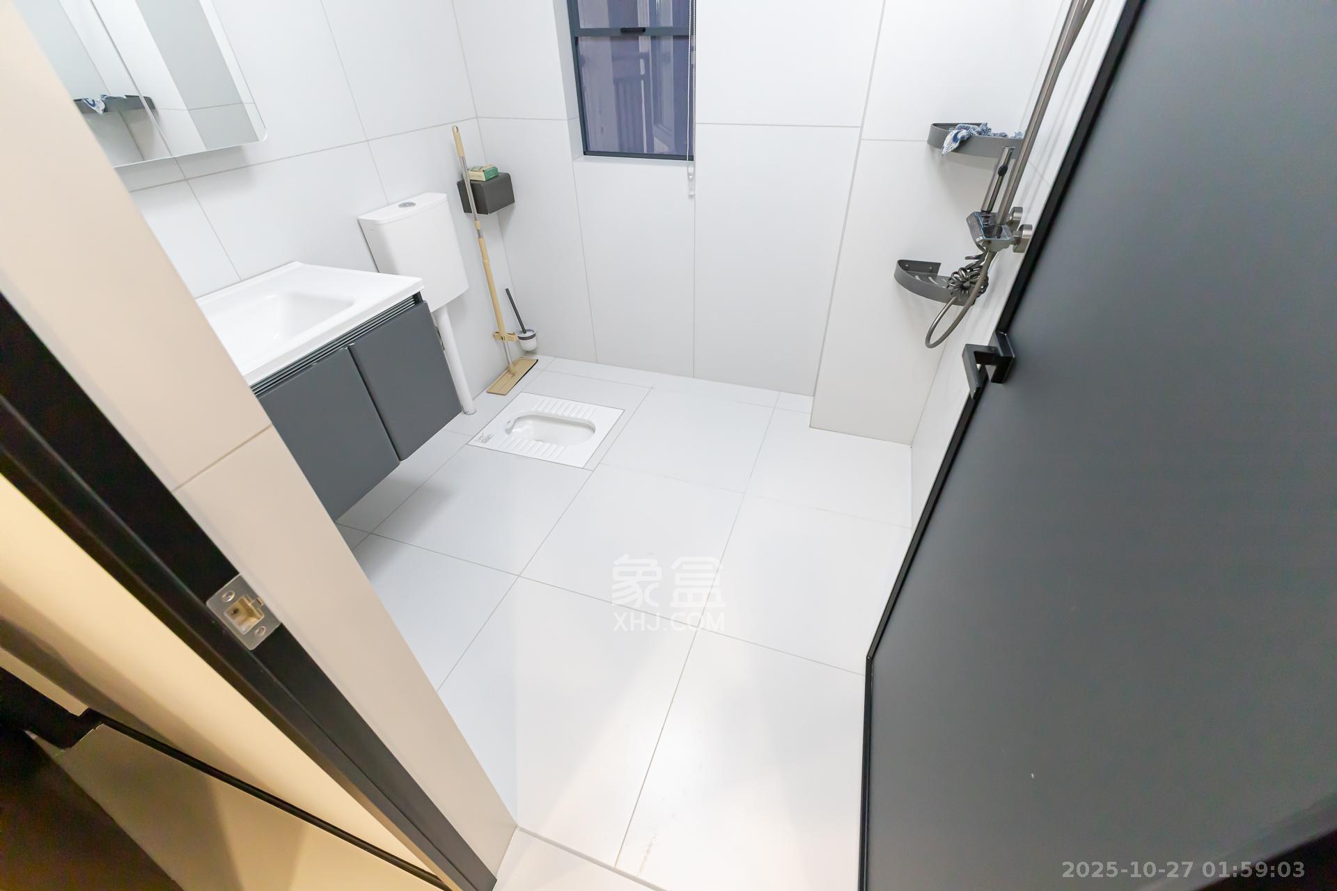 越秀湘江星汇城二期  4室2厅2卫    125.5万卫生间