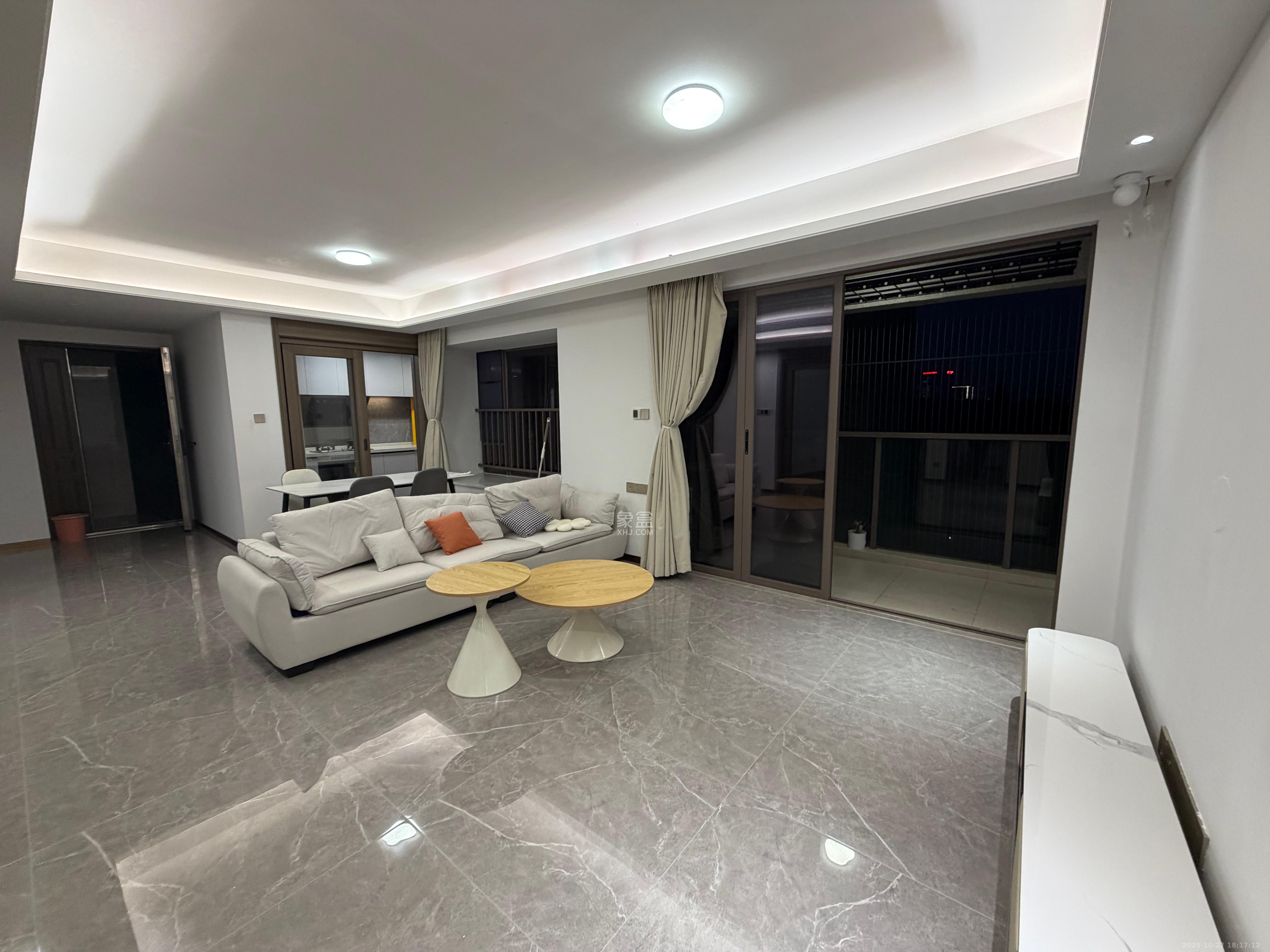 长沙溪山悦  4室2厅2卫    3000.0元/月 长沙溪山悦  4室2厅2卫    3000.0元/月室内图