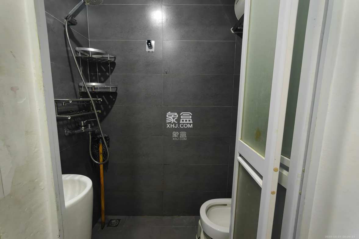 叠彩兰亭 1室1厅1卫 1000.0元/月 叠彩兰亭 1室1厅1卫 1000.0元/月室内图