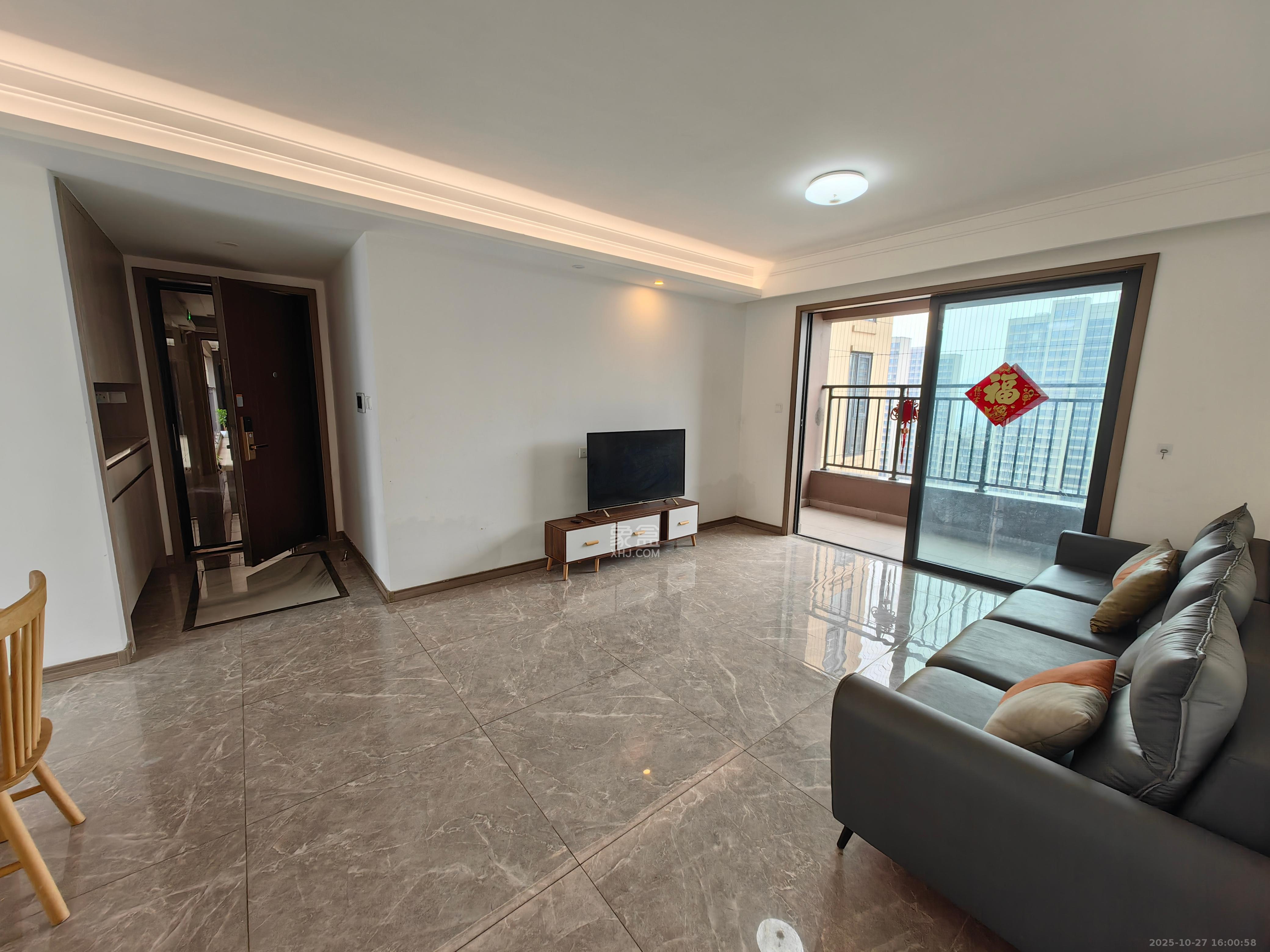 越秀亲爱里  4室2厅2卫    2700.0元/月 越秀亲爱里  4室2厅2卫    2700.0元/月室内图