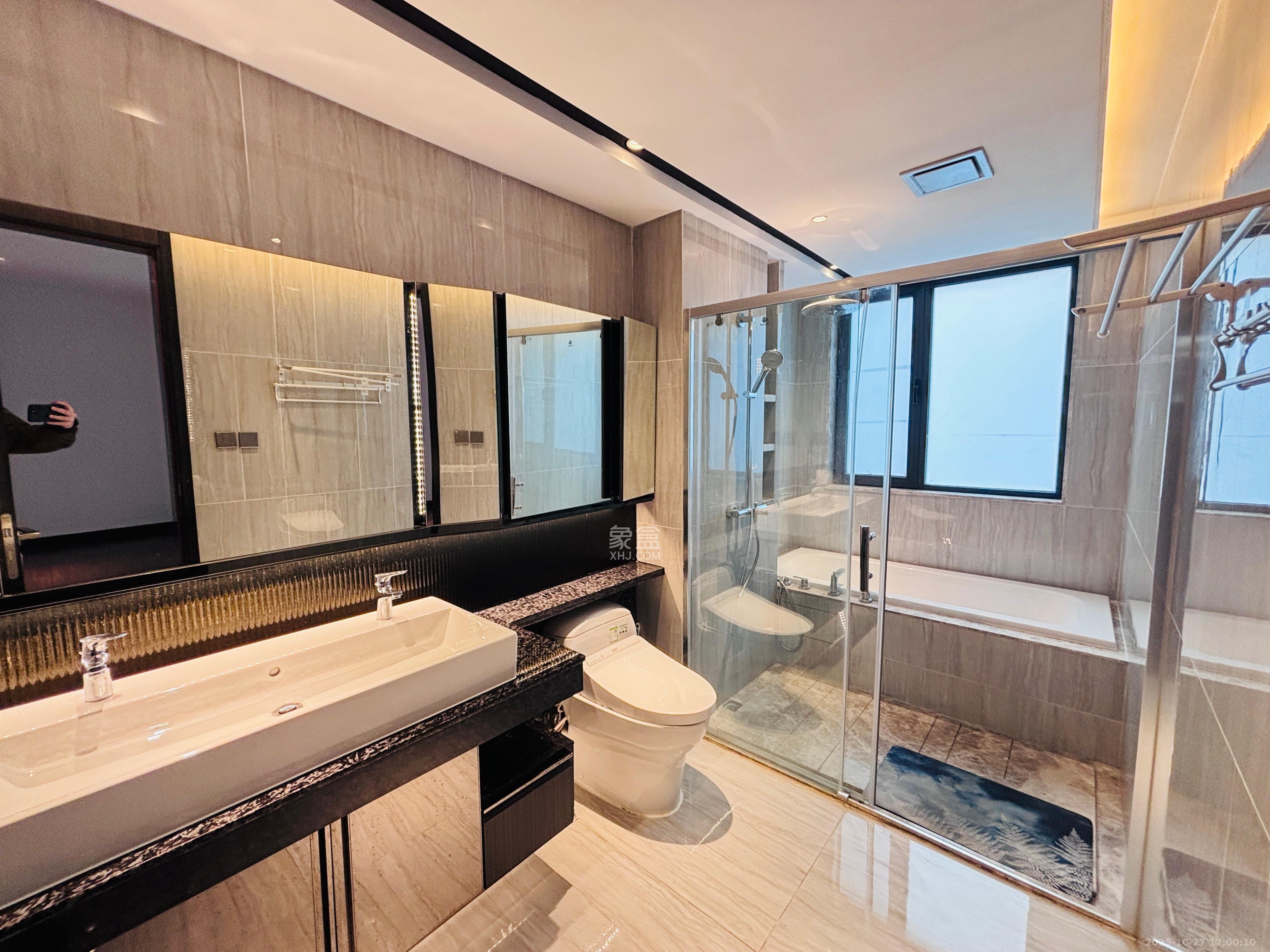 珠江颐德公馆  4室2厅3卫    8500.0元/月室内图