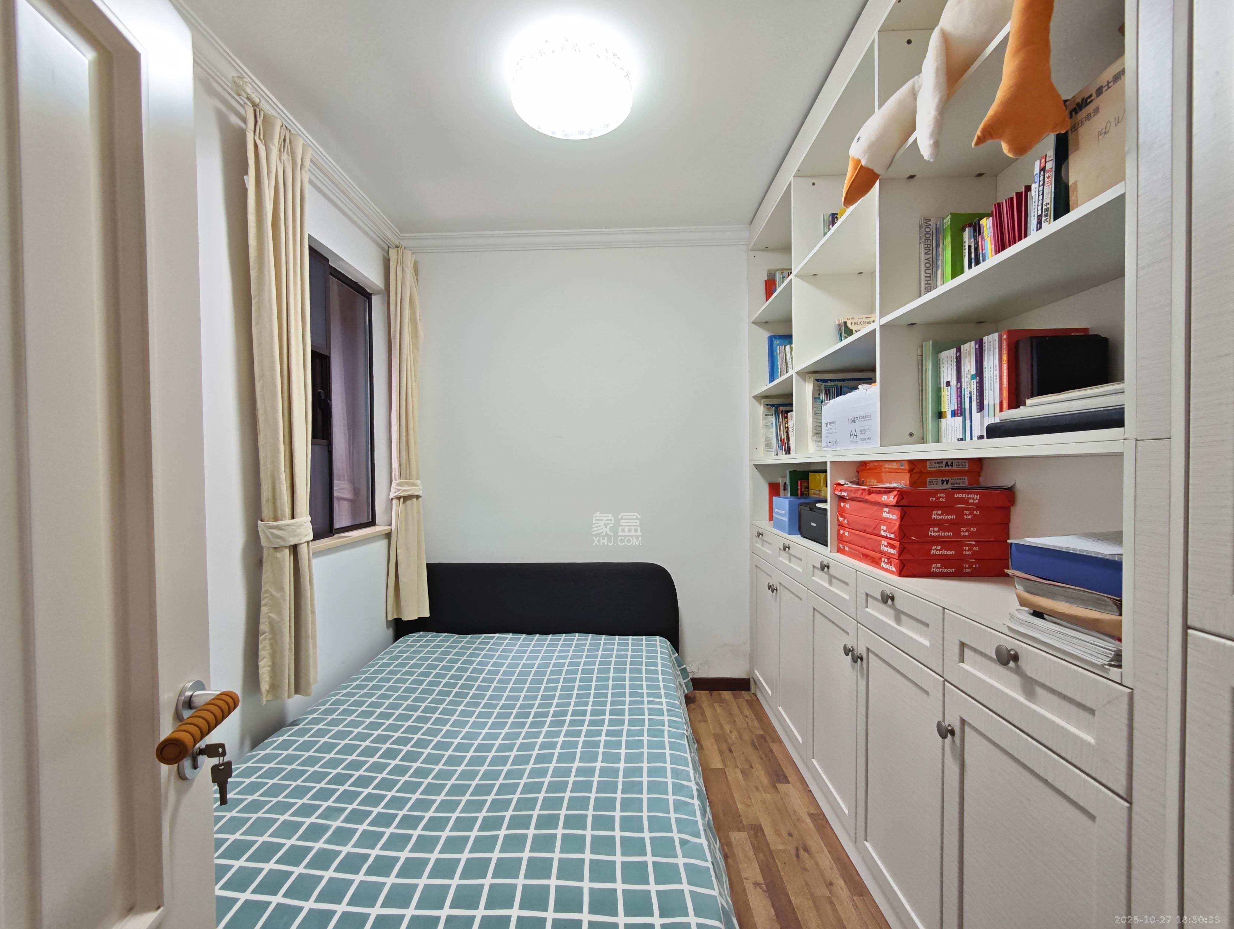 湘水郡(兴旺小爱同学)  4室2厅2卫    110.0万 湘水郡(兴旺小爱同学)  4室2厅2卫    110.0万卧室