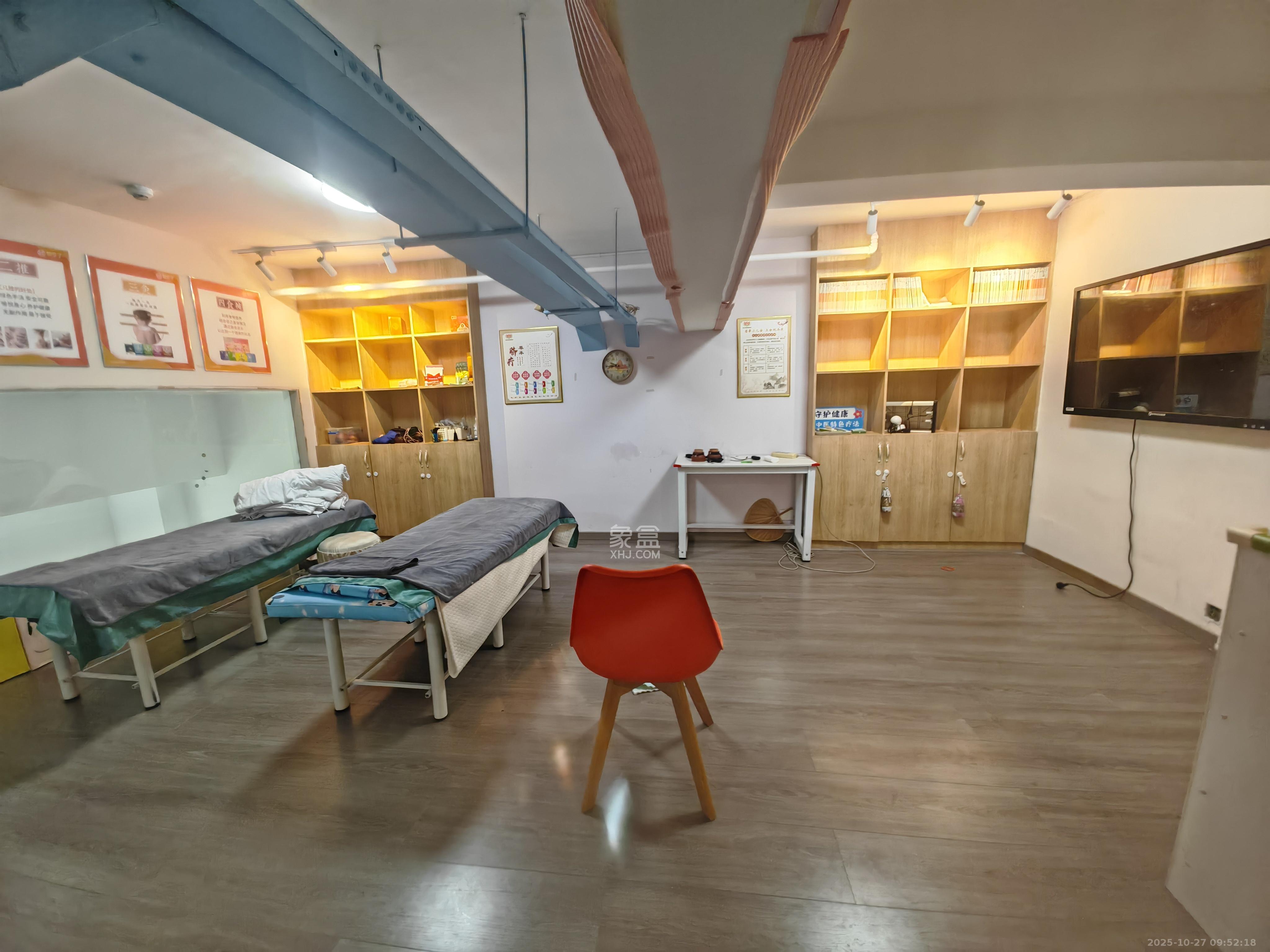 万科金域蓝湾   214.0㎡      13000.0元/月室内图