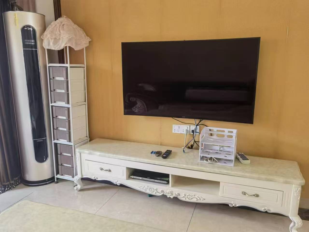 万国中央区 3室2厅1卫 3100.0元/月 万国中央区 3室2厅1卫 3100.0元/月室内图