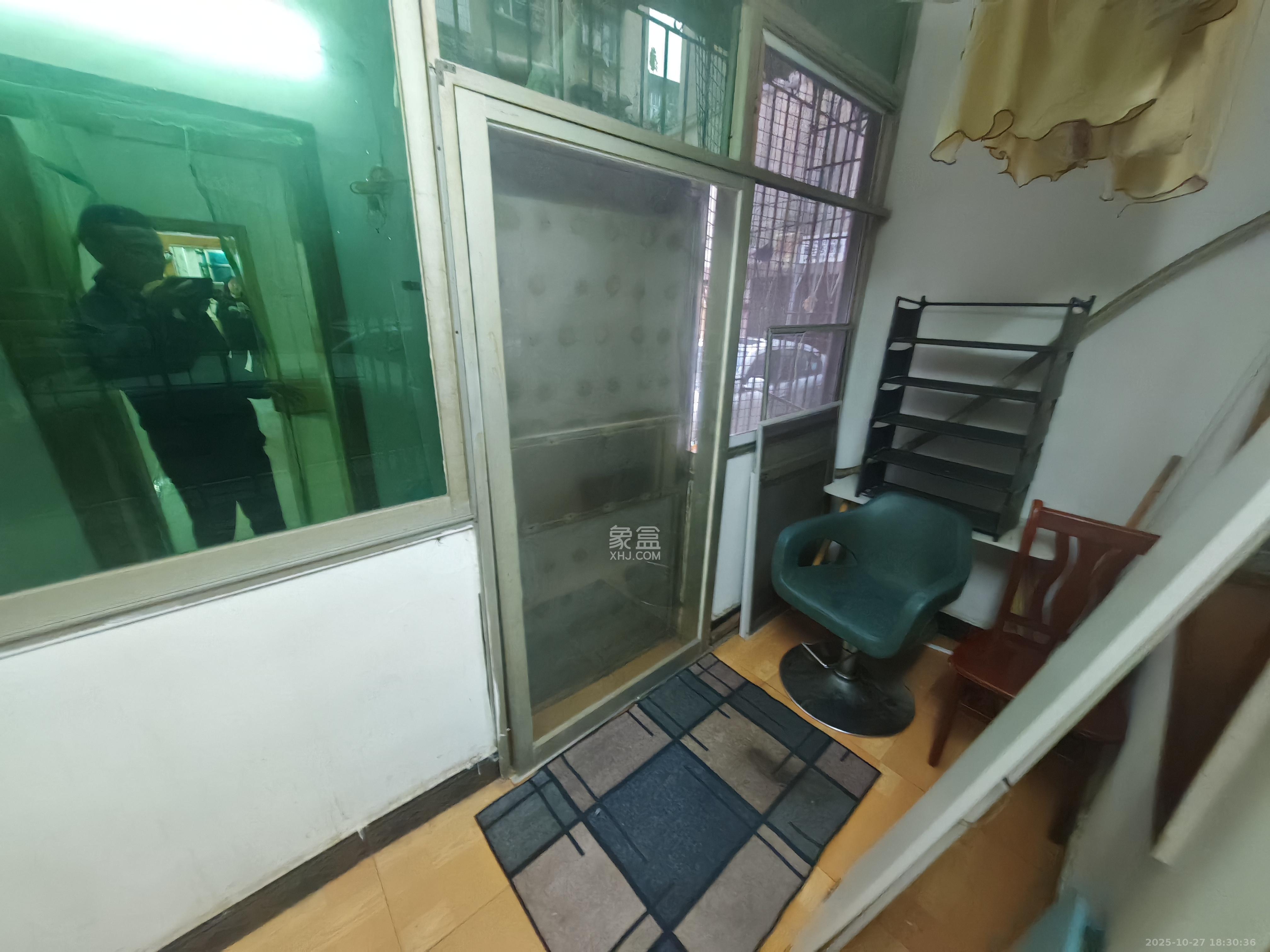 南湖公寓（万顺公寓）  1室2厅1卫    1650.0元/月室内图