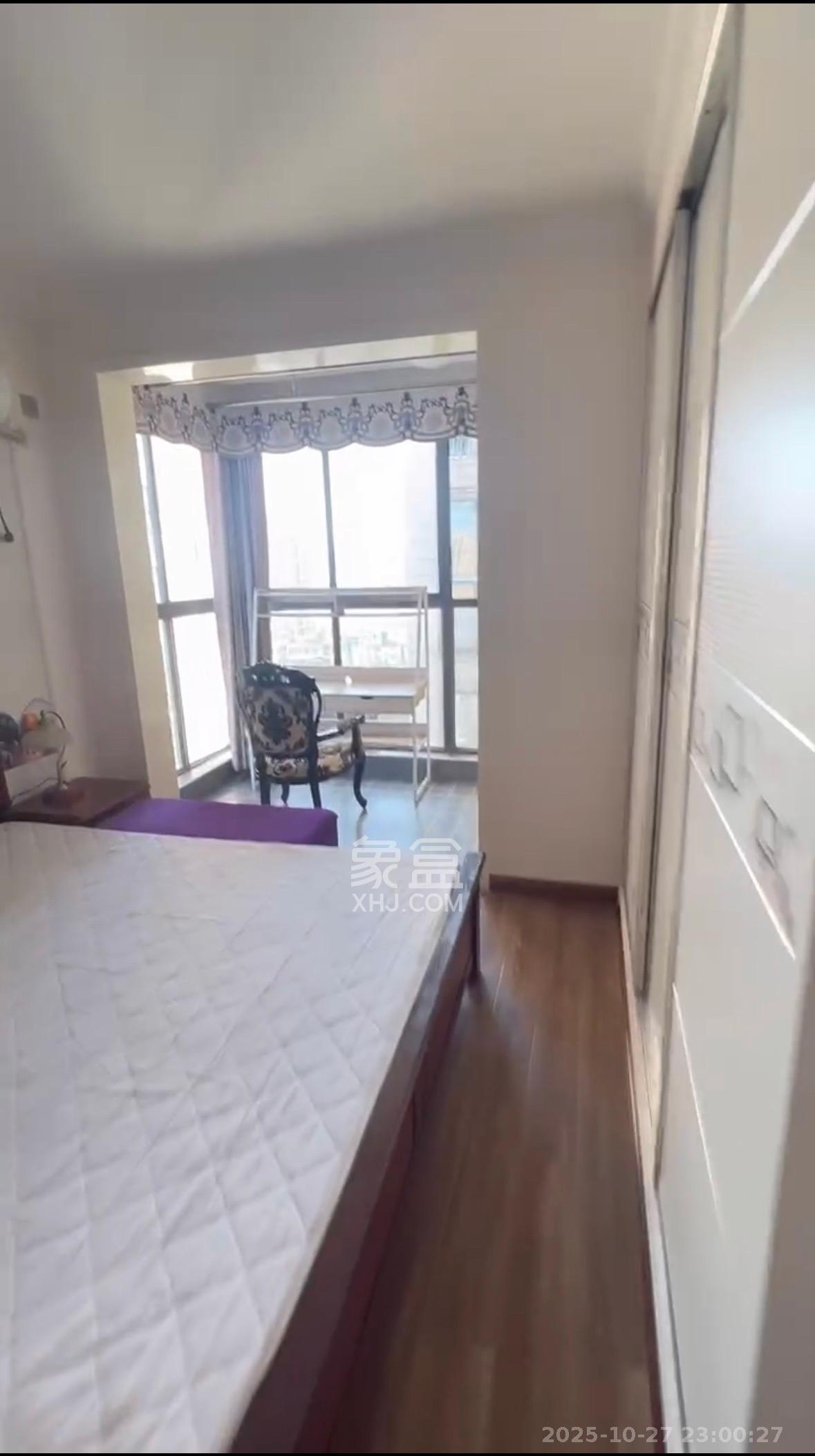 东方银座(东方摩卡)  4室2厅1卫    3280.0元/月 东方银座(东方摩卡)  4室2厅1卫    3280.0元/月室内图