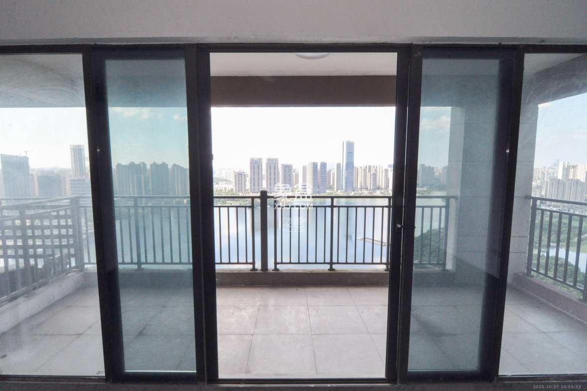 佳兆业云顶梅溪湖(佳兆业梅溪荟) 4室2厅2卫 3500.0元/月 佳兆业云顶梅溪湖(佳兆业梅溪荟) 4室2厅2卫 3500.0元/月室内图