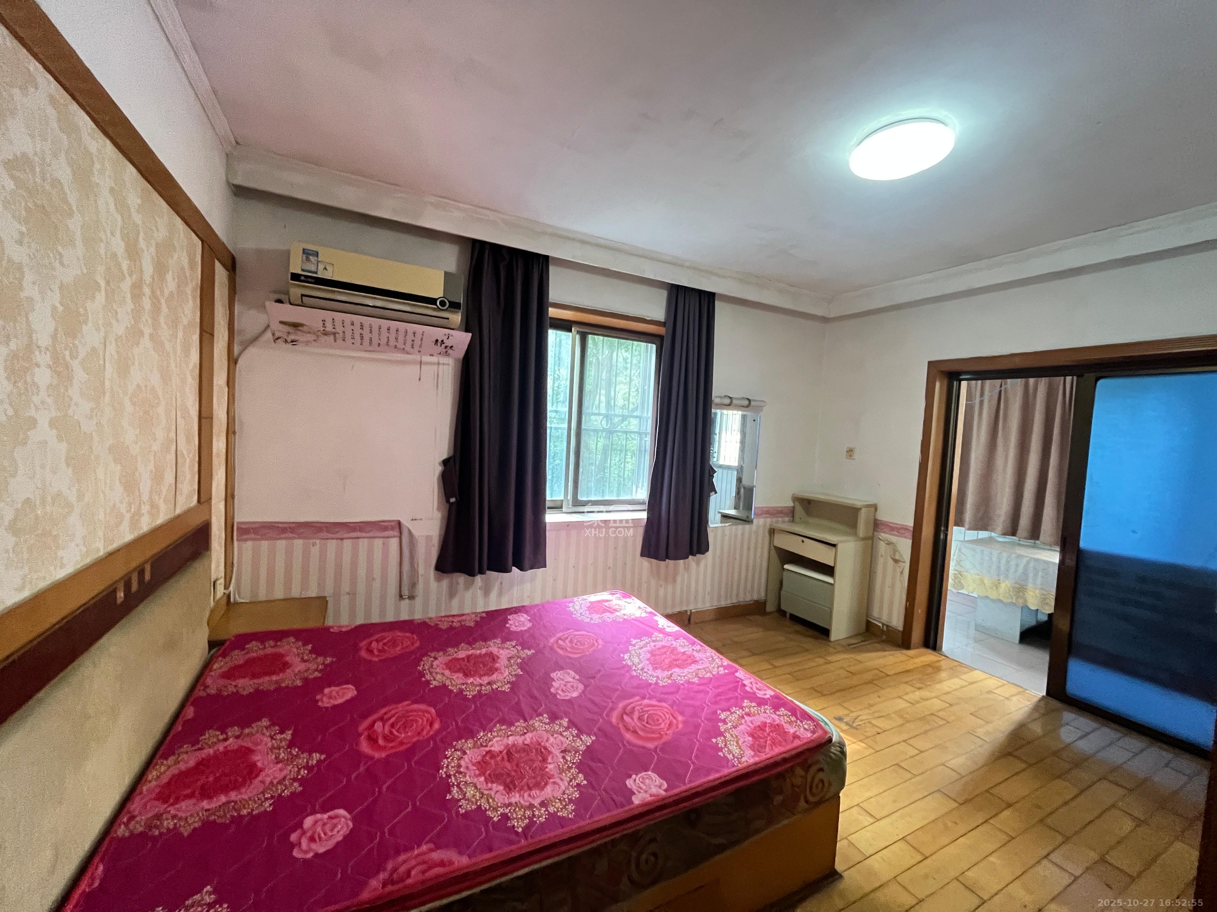 银园公寓（芙蓉区）  3室2厅1卫    2200.0元/月室内图