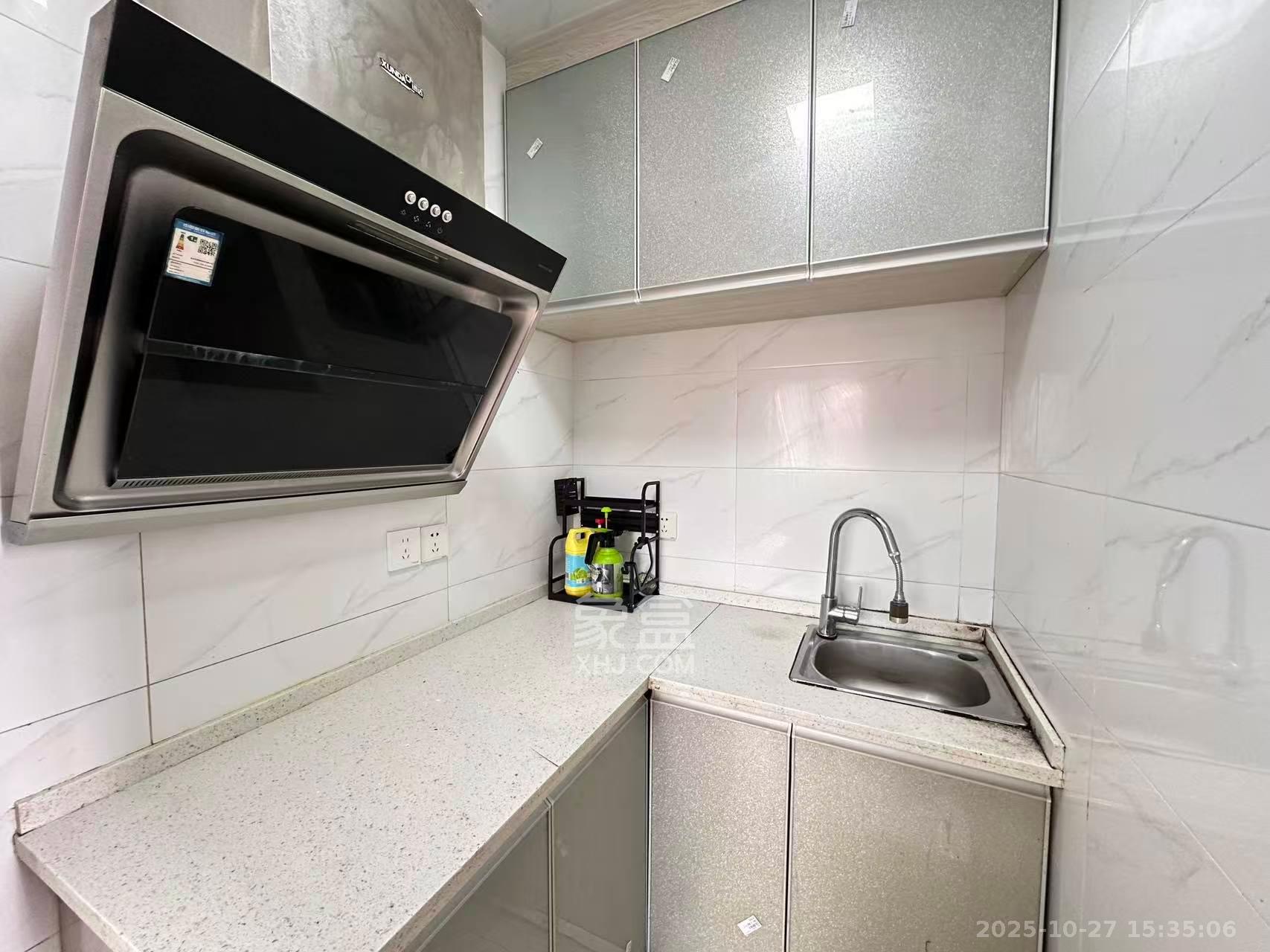 星城新宇黎锦苑  1室1厅1卫    1100.0元/月 星城新宇黎锦苑  1室1厅1卫    1100.0元/月室内图