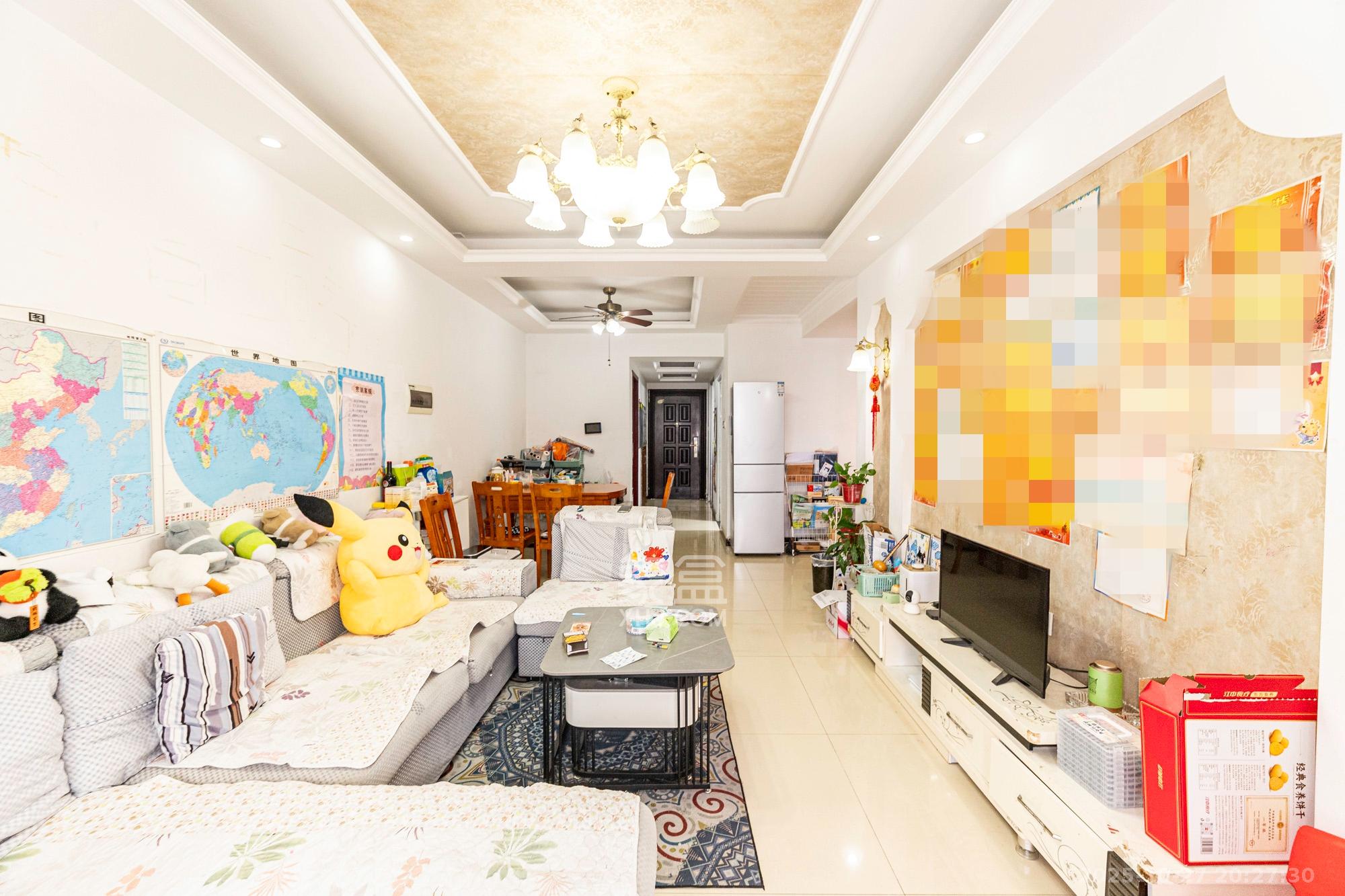 辉宏橄榄城  1室2厅1卫    51.8万 辉宏橄榄城  1室2厅1卫    51.8万客厅