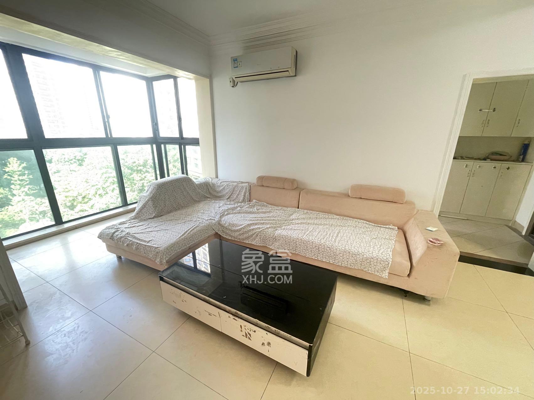 通用时代国际社区  2室1厅1卫    2300.0元/月 通用时代国际社区  2室1厅1卫    2300.0元/月室内图