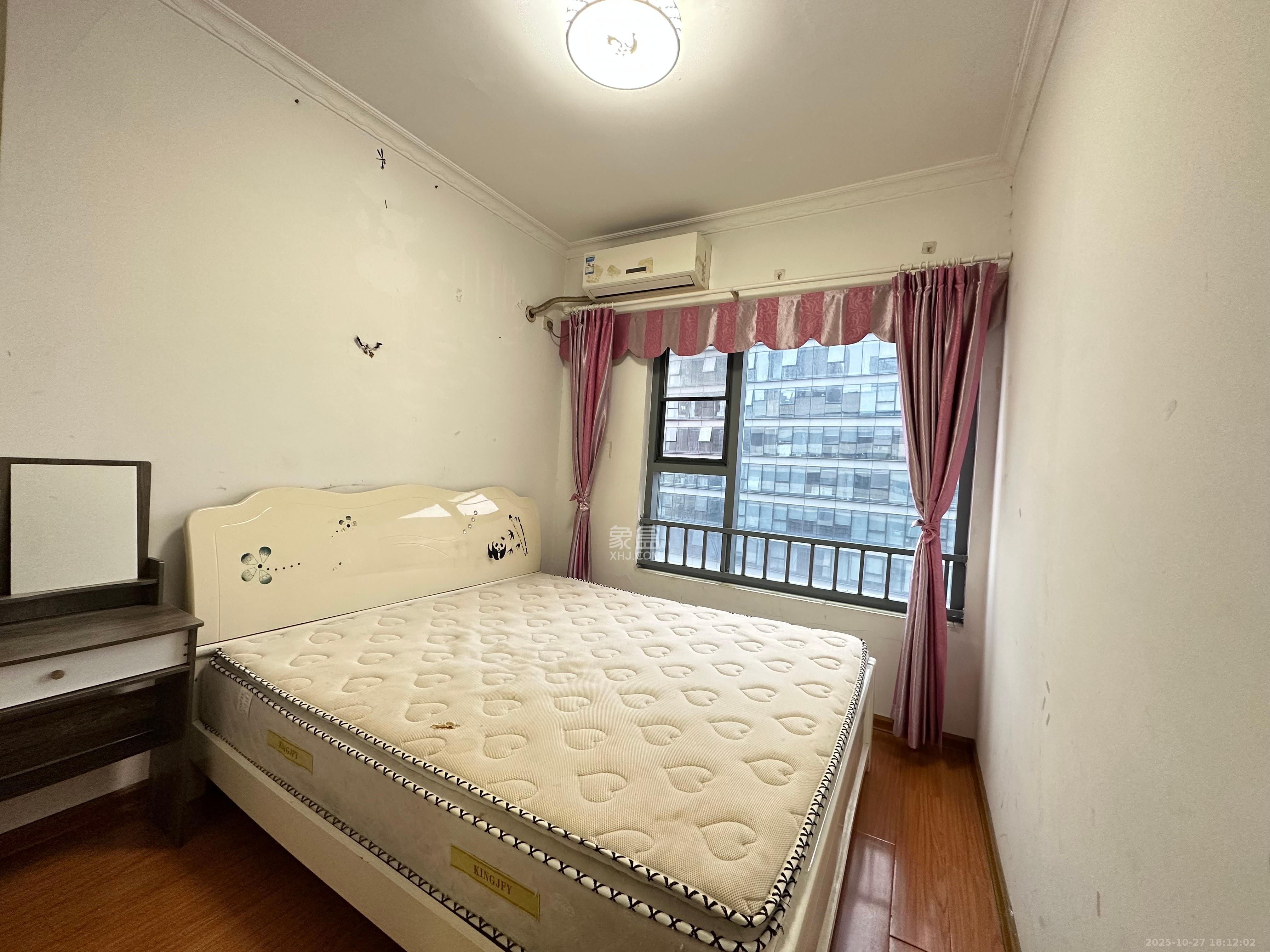 东怡外国(南湖一号) 2室1厅1卫 2700.0元/月 东怡外国(南湖一号) 2室1厅1卫 2700.0元/月室内图