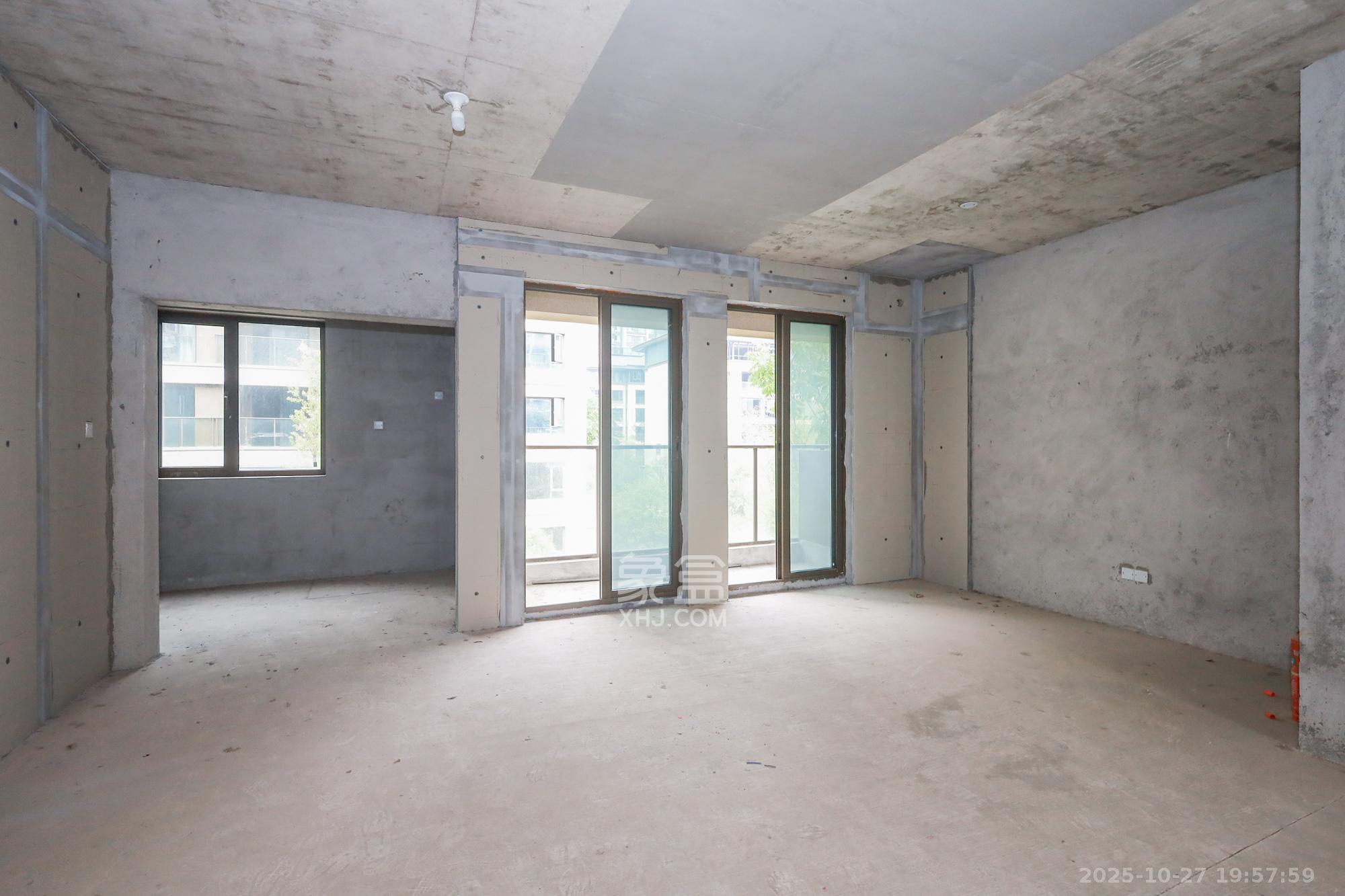 正荣滨江紫阙台  4室2厅2卫    348.0万 正荣滨江紫阙台  4室2厅2卫    348.0万其他