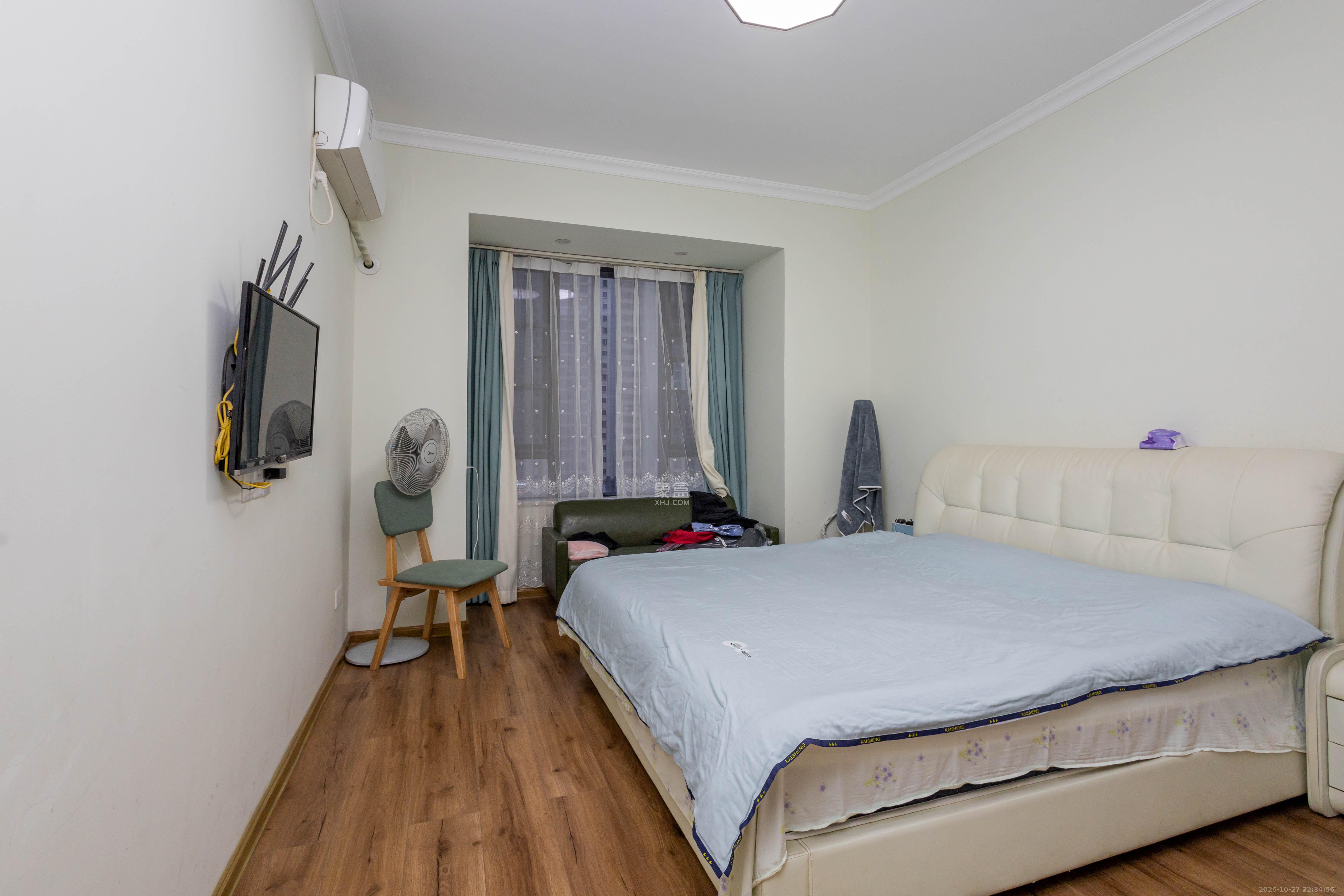 长房东云台 4室2厅2卫 118.0万 长房东云台 4室2厅2卫 118.0万卧室