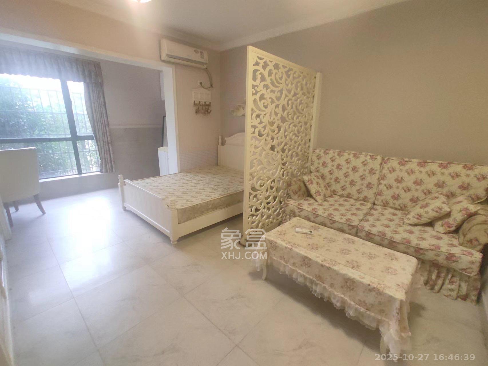 剑桥名门  1室1厅1卫    1300.0元/月