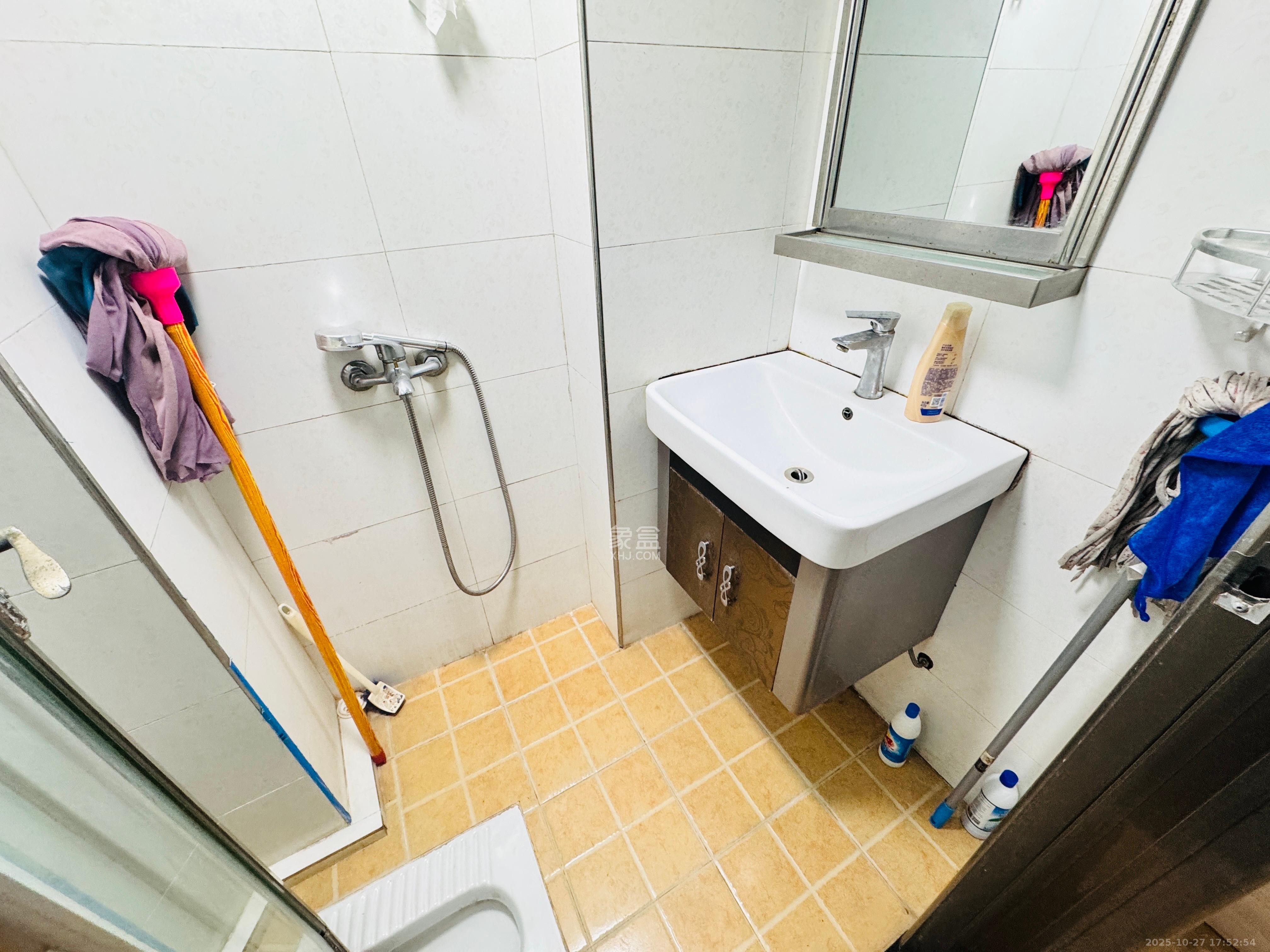 保利麓谷林语I区 1室1厅1卫 1100.0元/月 保利麓谷林语I区 1室1厅1卫 1100.0元/月室内图