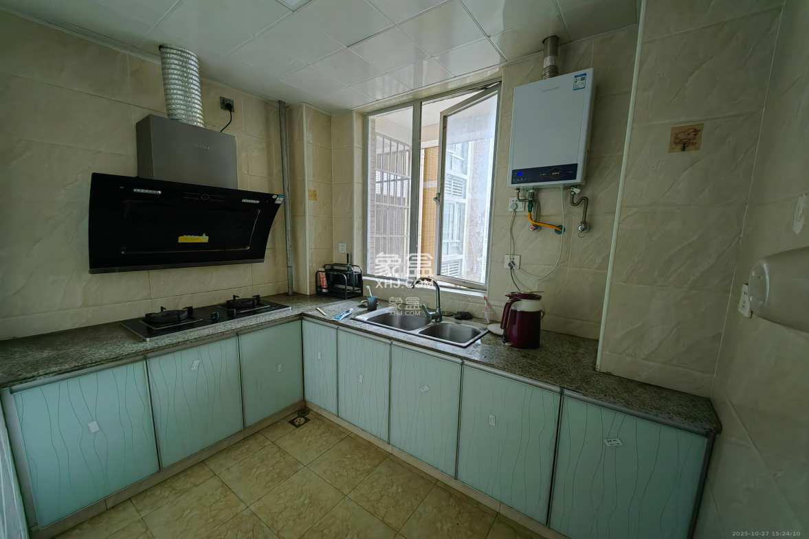 恒广国际景园一二区  3室2厅1卫    2200.0元/月 恒广国际景园一二区  3室2厅1卫    2200.0元/月室内图