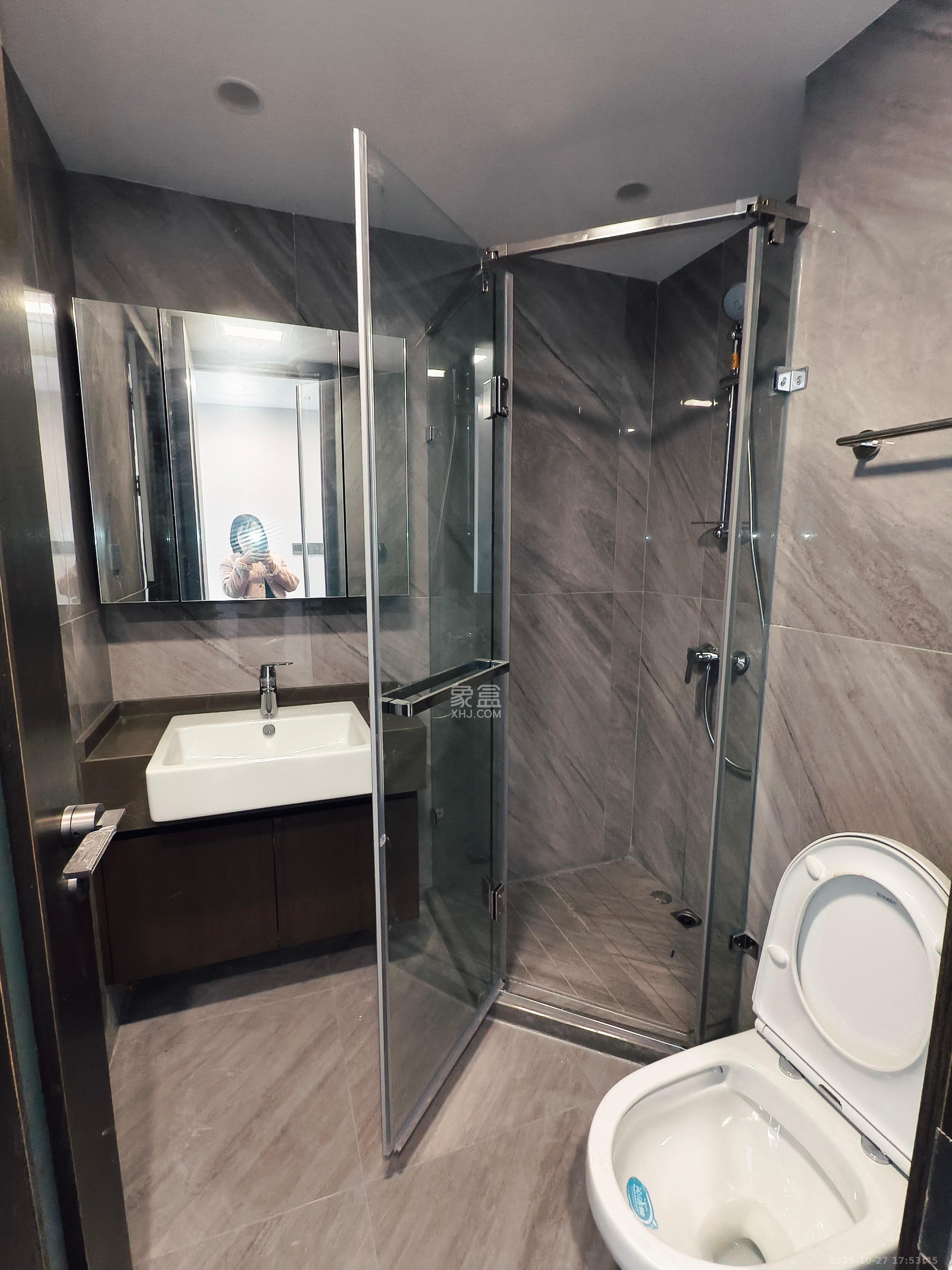 龙湖舜山府  4室2厅3卫    7000.0元/月 龙湖舜山府  4室2厅3卫    7000.0元/月室内图