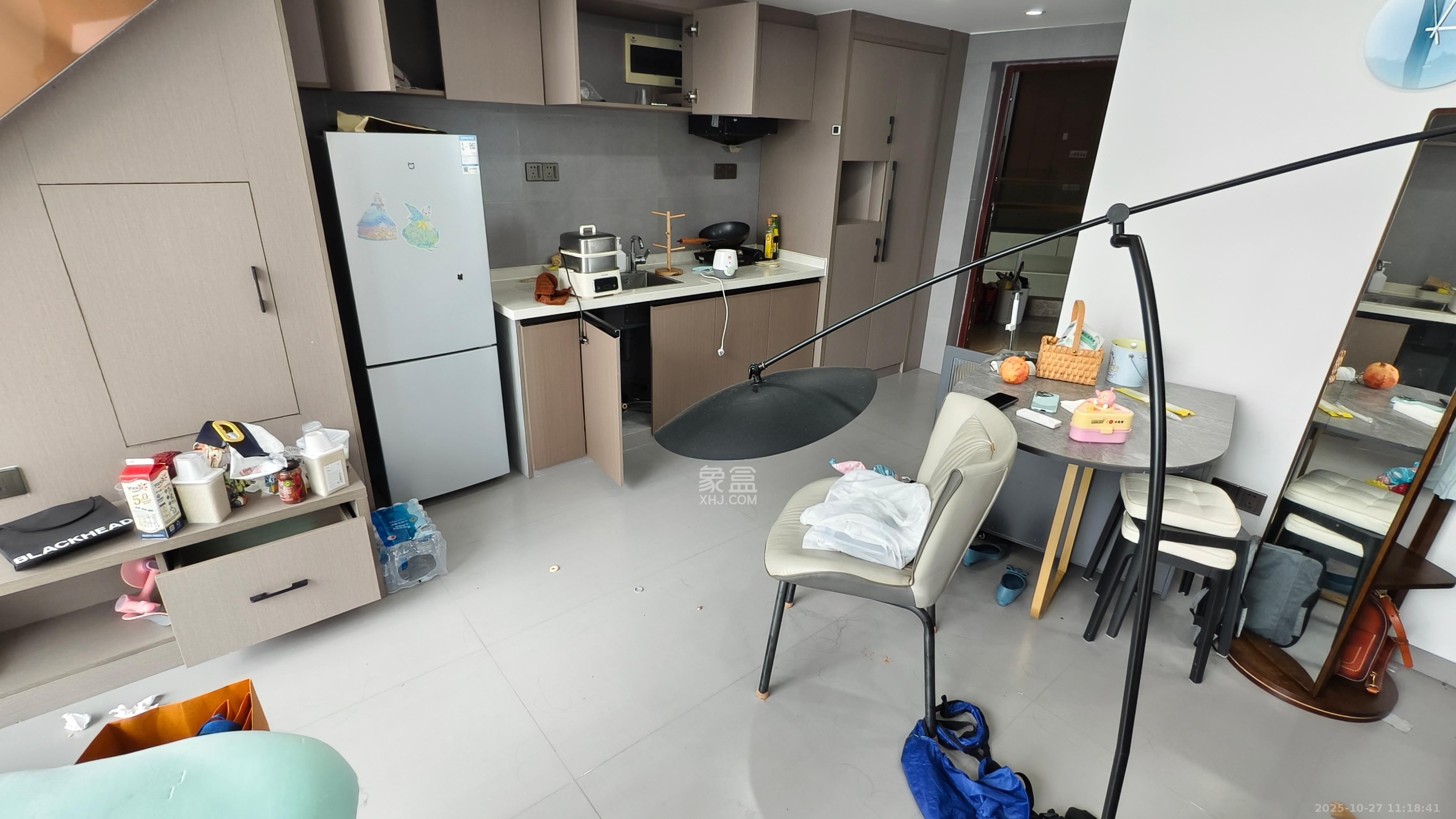 梅溪半岛  1室1厅1卫    3200.0元/月