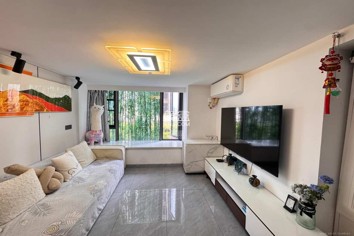 佳兆业云顶都汇 2室1厅1卫 2400.0元/月 佳兆业云顶都汇 2室1厅1卫 2400.0元/月室内图