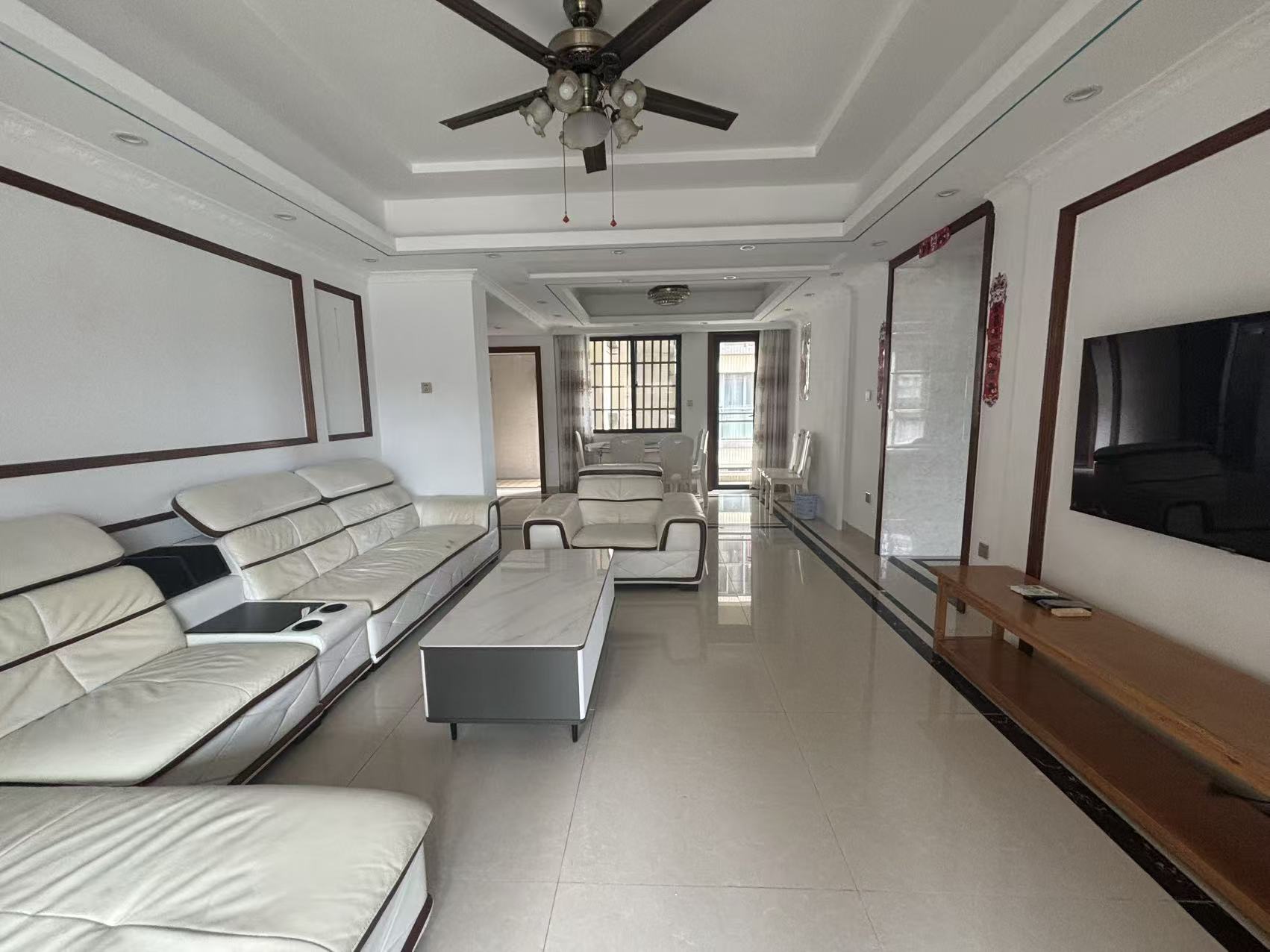 颐养公社阳光城  3室2厅2卫    3500.0元/月 颐养公社阳光城  3室2厅2卫    3500.0元/月室内图