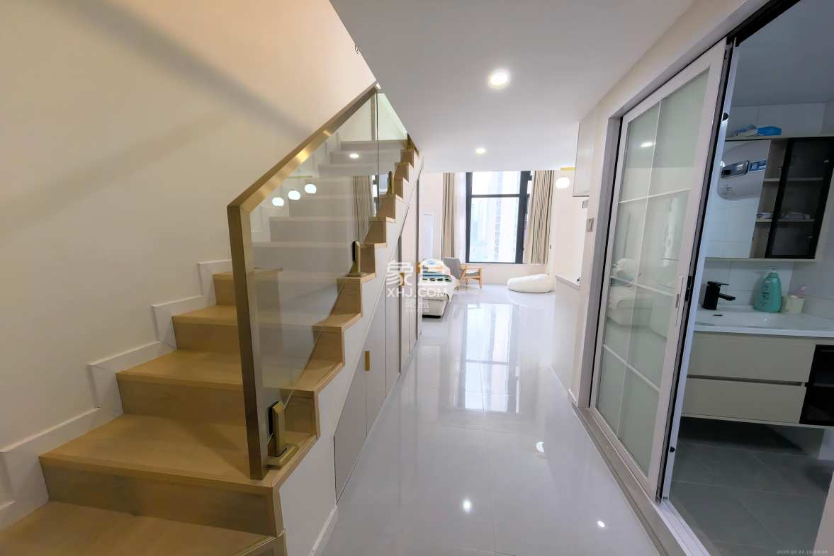 中海阅溪府  1室1厅1卫    2200.0元/月 中海阅溪府  1室1厅1卫    2200.0元/月室内图