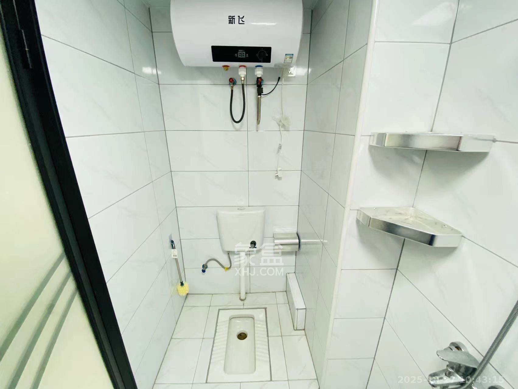 新力铂园（江山云著）  1室1厅1卫    1600.0元/月室内图