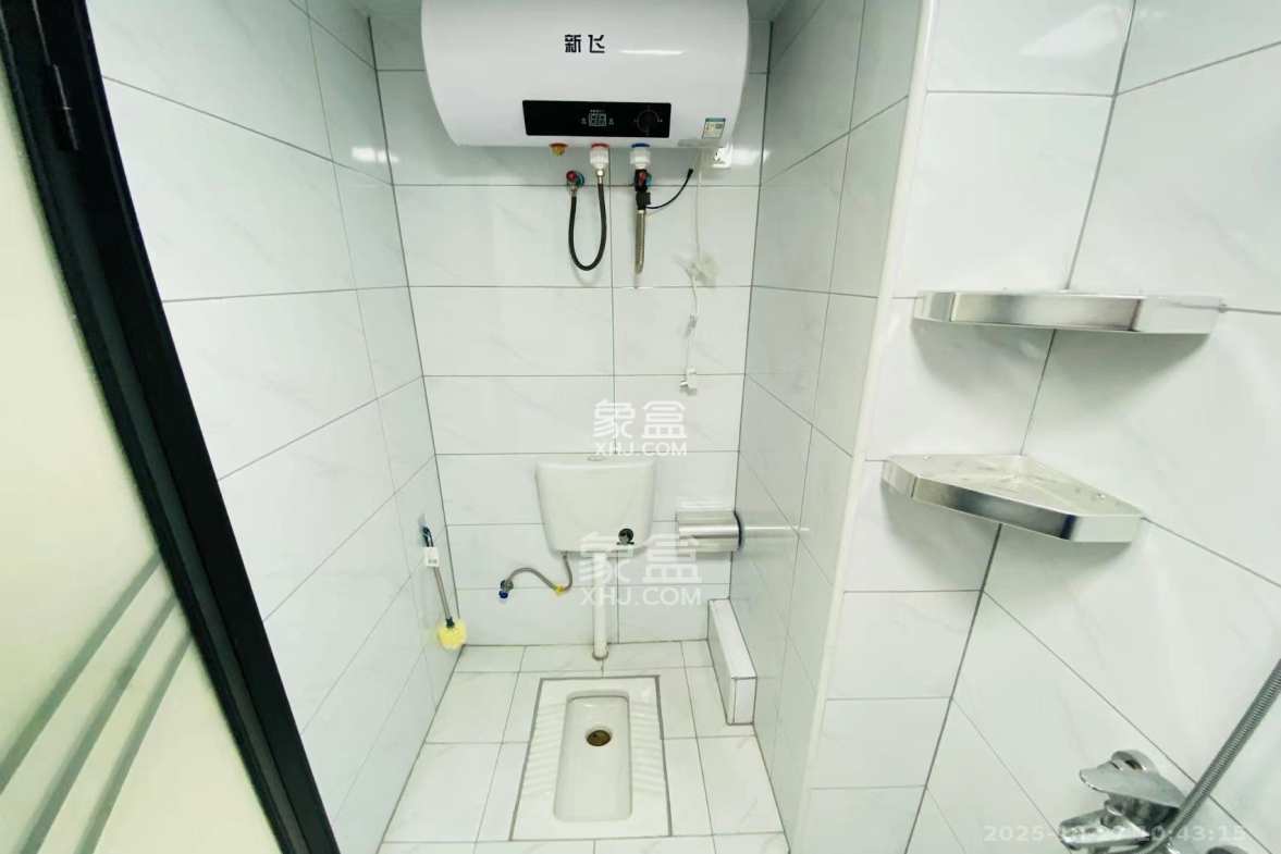 新力铂园(江山云著)  1室1厅1卫    1600.0元/月 新力铂园(江山云著)  1室1厅1卫    1600.0元/月室内图