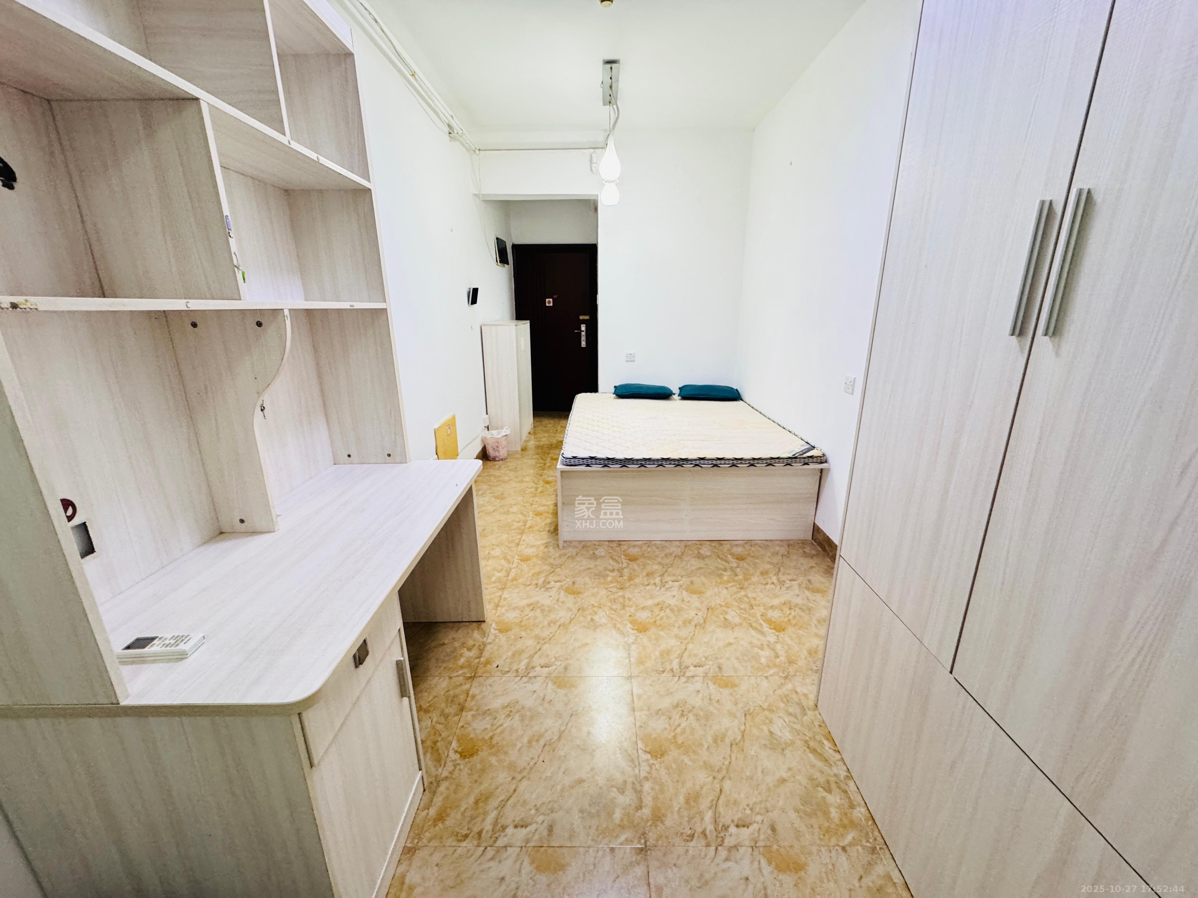 保利麓谷林语I区 1室1厅1卫 1100.0元/月 保利麓谷林语I区 1室1厅1卫 1100.0元/月室内图