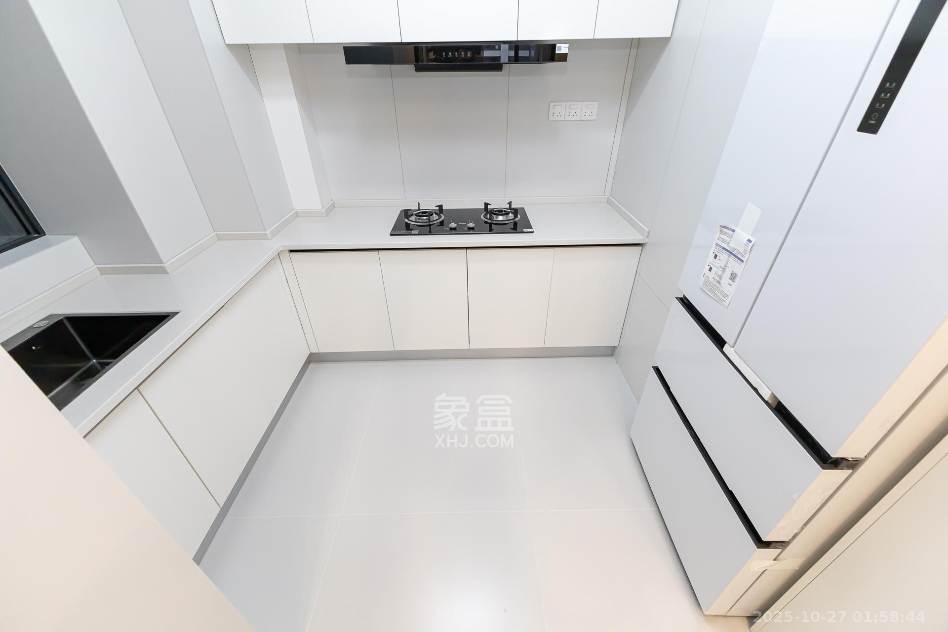 越秀湘江星汇城二期 4室2厅2卫 125.5万 越秀湘江星汇城二期 4室2厅2卫 125.5万厨房