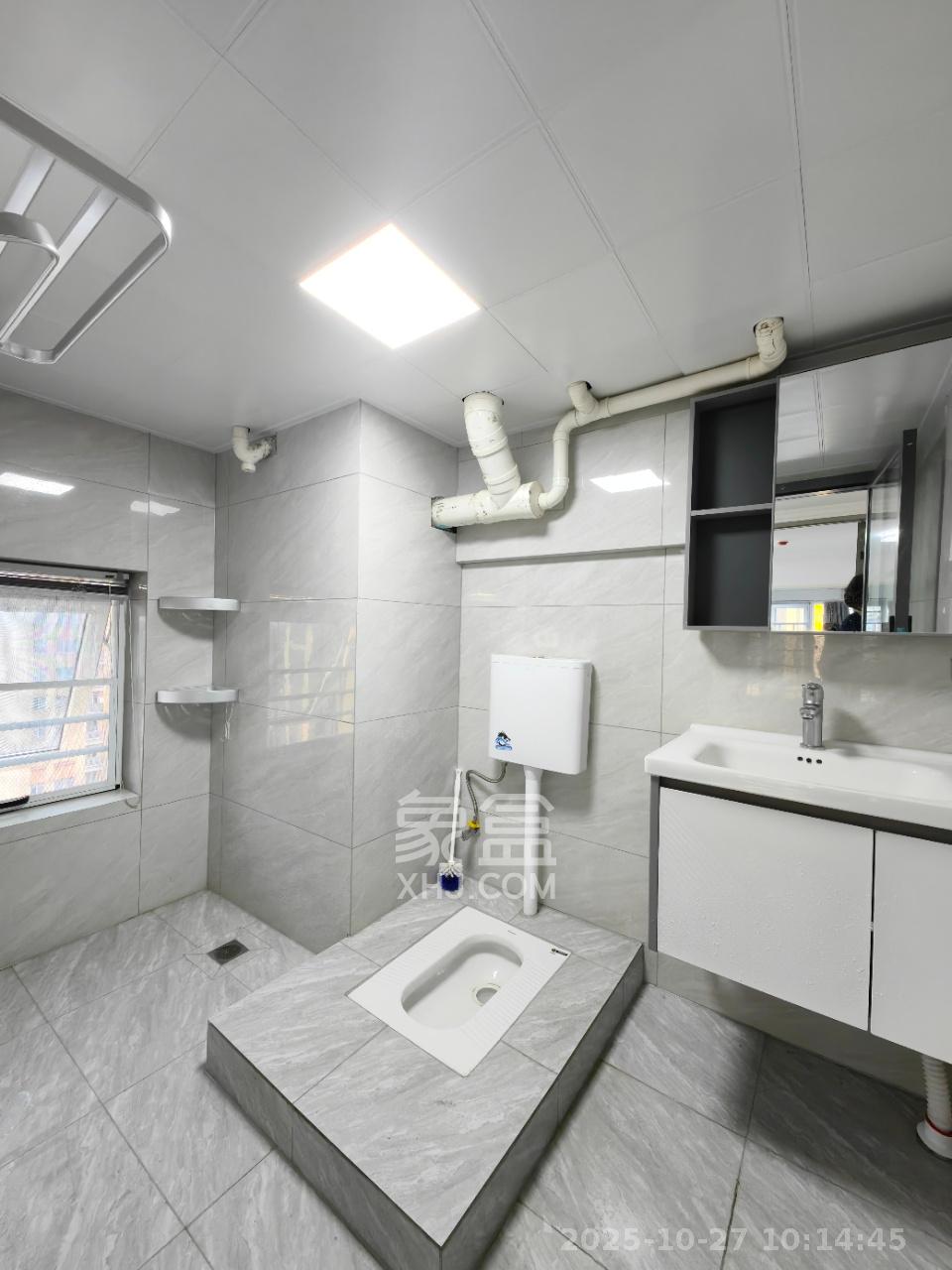 金地中交麓谷香颂(金地中交雅苑)  1室1厅1卫    1500.0元/月 金地中交麓谷香颂(金地中交雅苑)  1室1厅1卫    1500.0元/月室内图