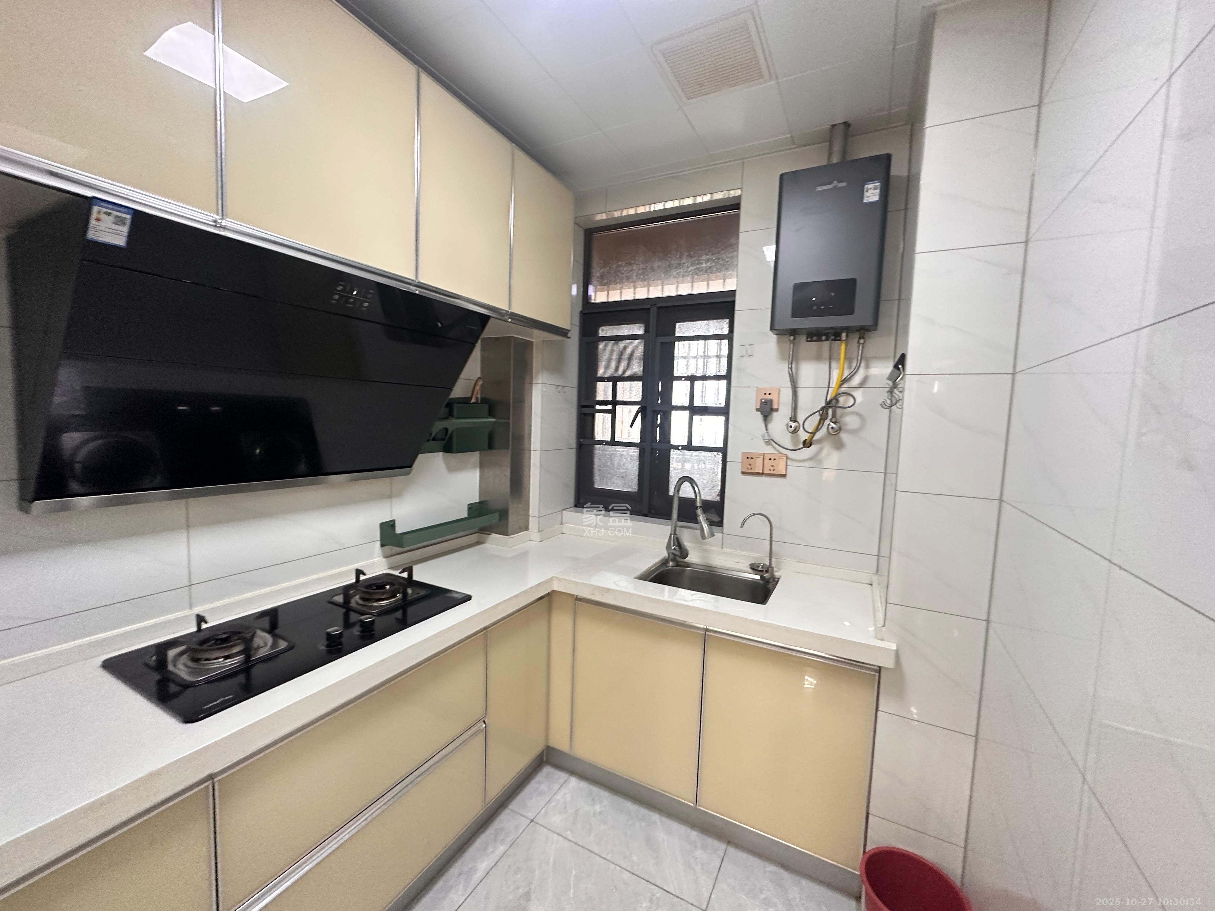 嘉雨兴园  2室1厅1卫    3000.0元/月室内图