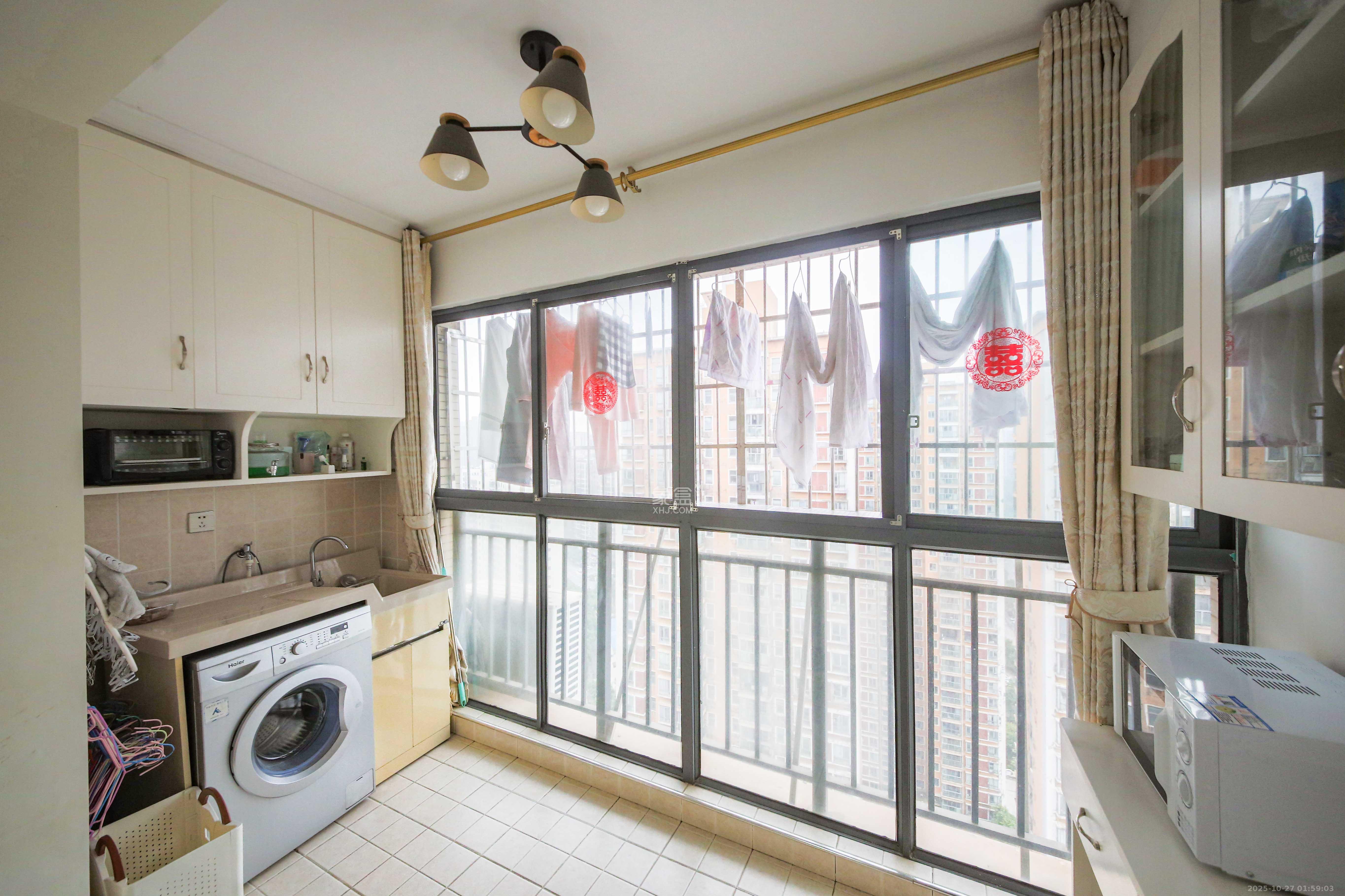 童话里  3室1厅1卫    75.0万 童话里  3室1厅1卫    75.0万阳台