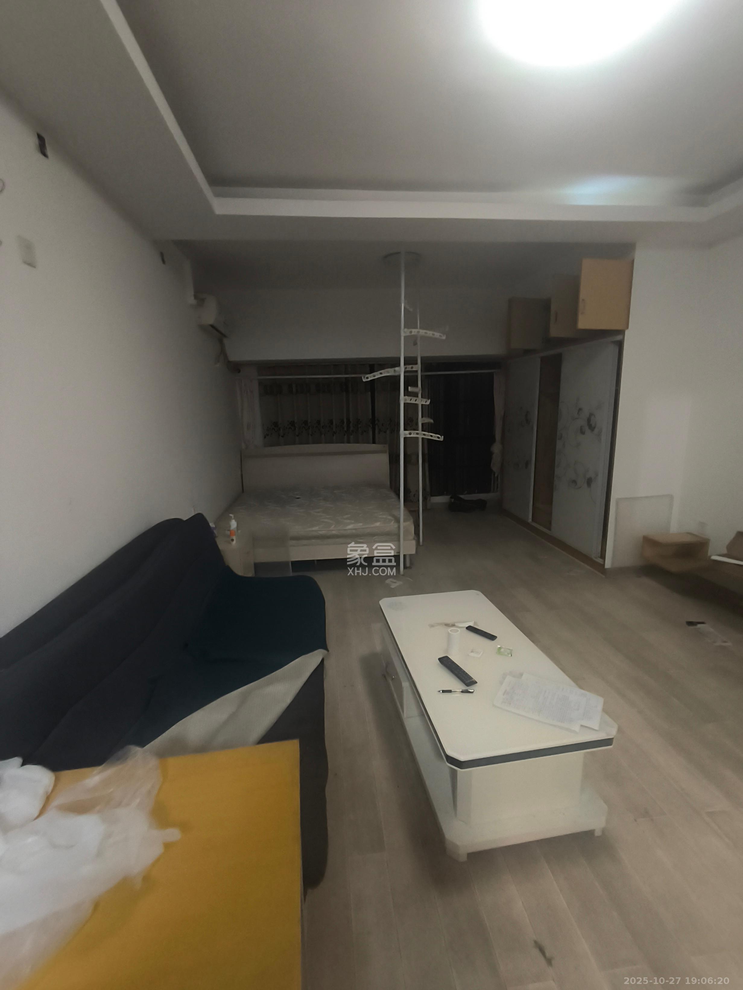 金侨书香庭苑  1室0厅1卫    900.0元/月室内图