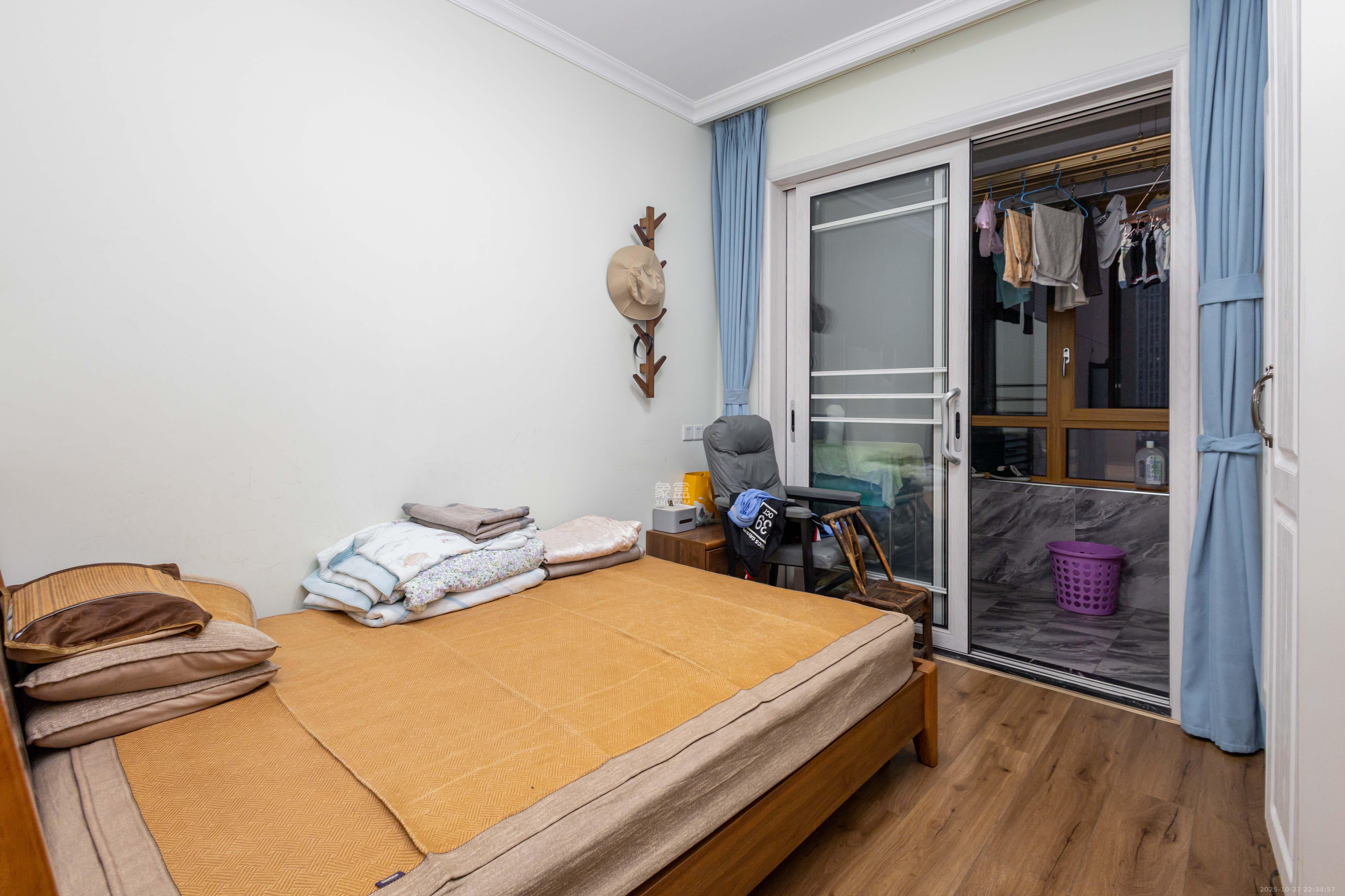 长房东云台  4室2厅2卫    118.0万卧室