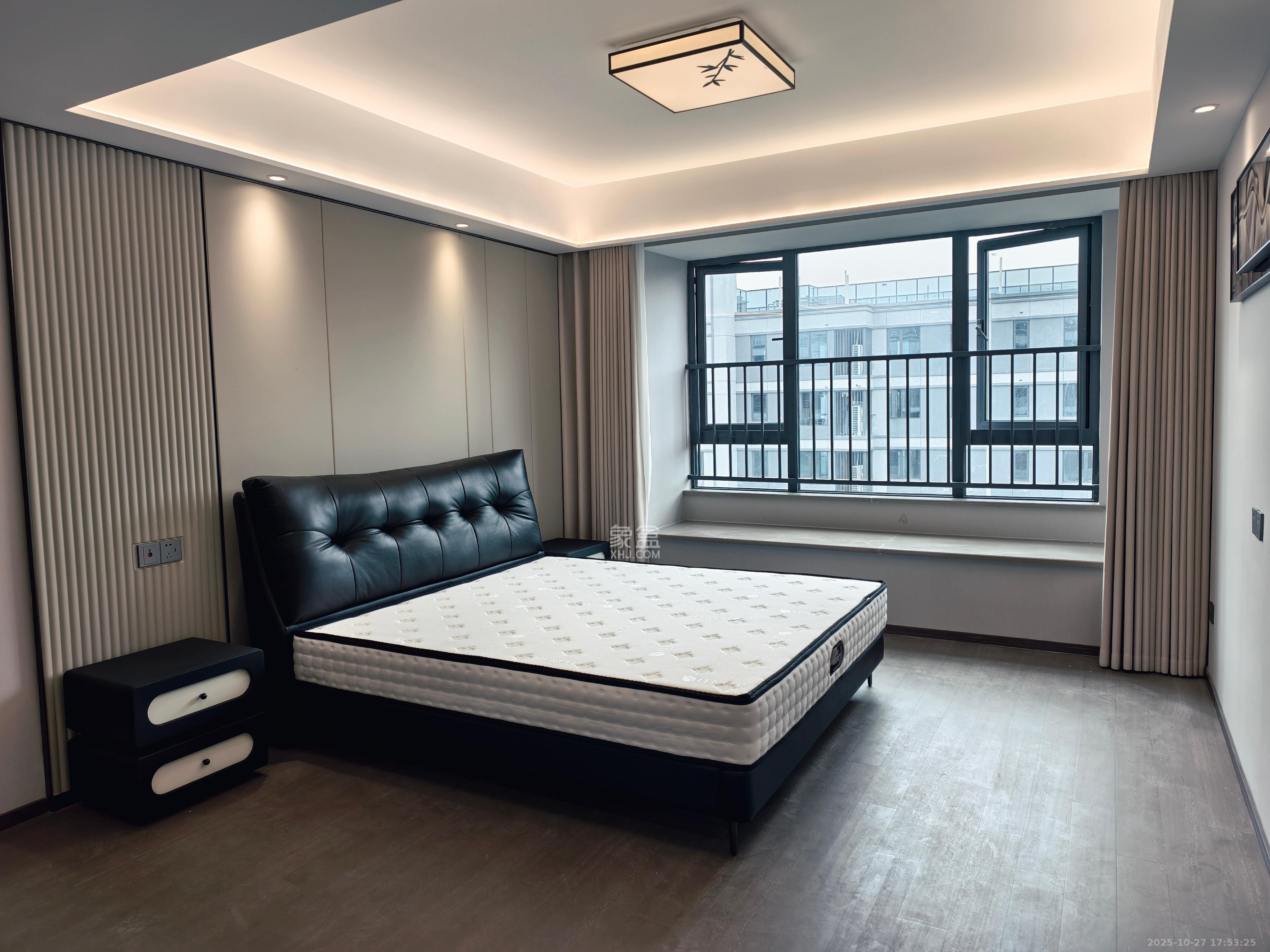 龙湖舜山府  4室2厅3卫    7000.0元/月室内图