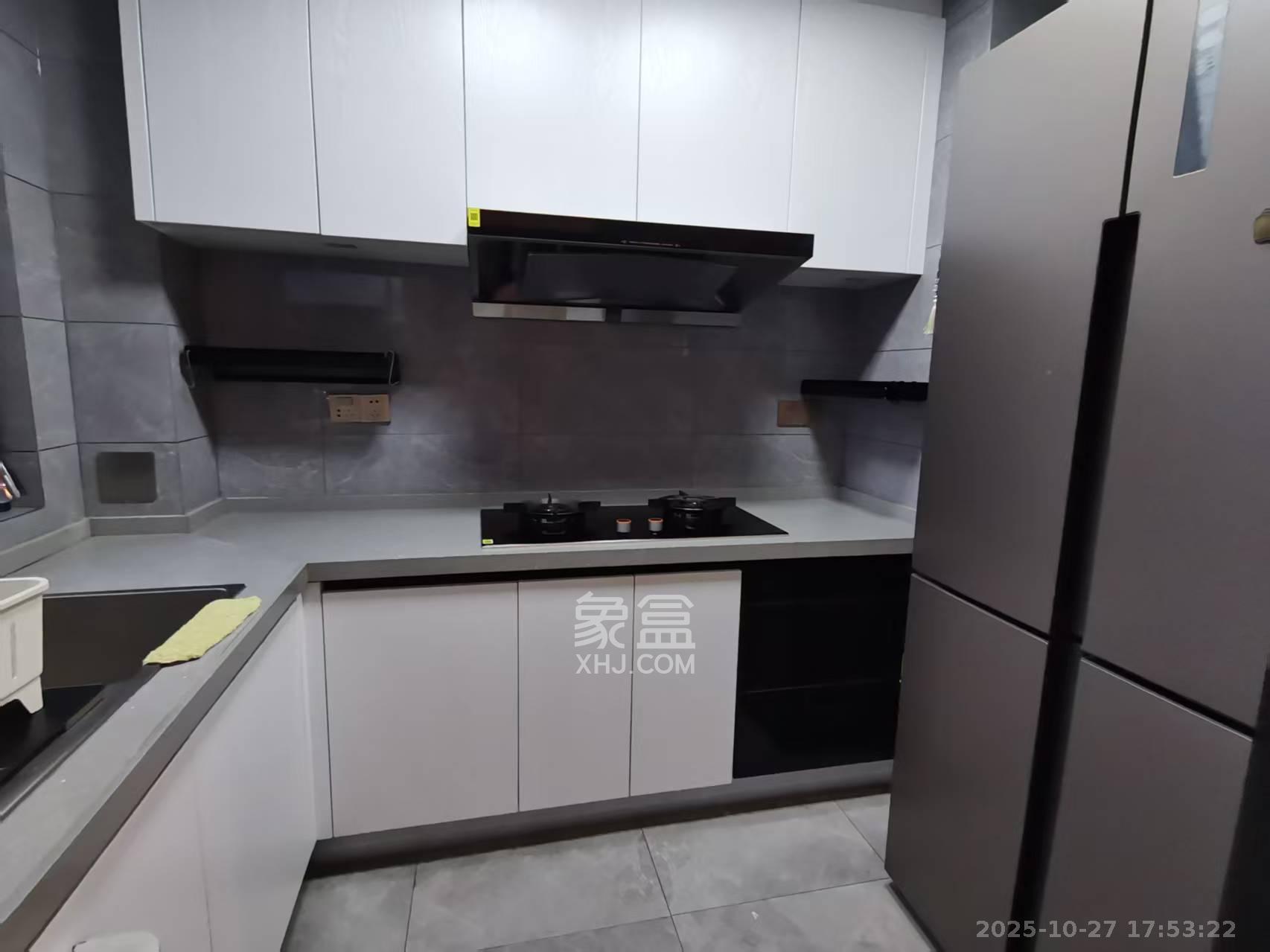 润和滨江府  4室2厅2卫    3300.0元/月室内图