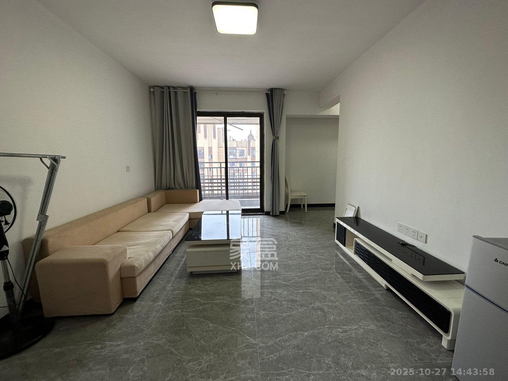 龙湖湘风原著（龙湖湘风星城）  3室2厅1卫    1600.0元/月室内图