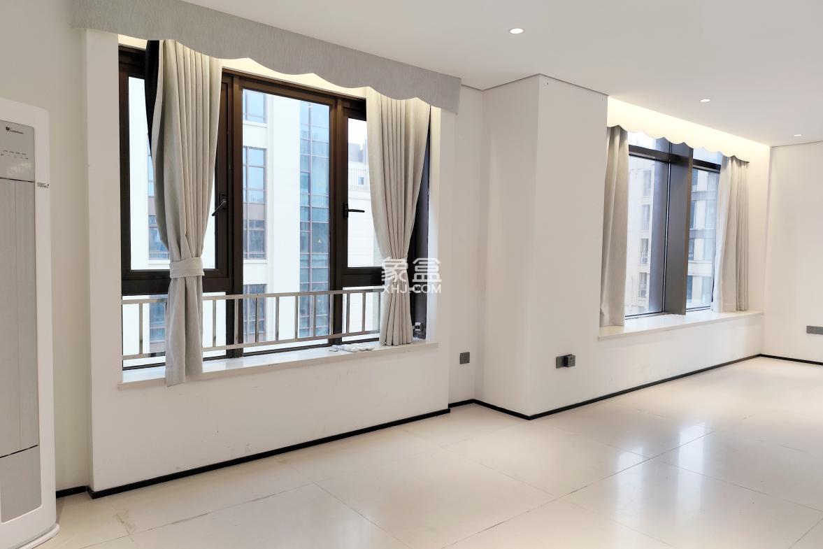 海航豪庭南苑  2室2厅2卫    4500.0元/月 海航豪庭南苑  2室2厅2卫    4500.0元/月室内图