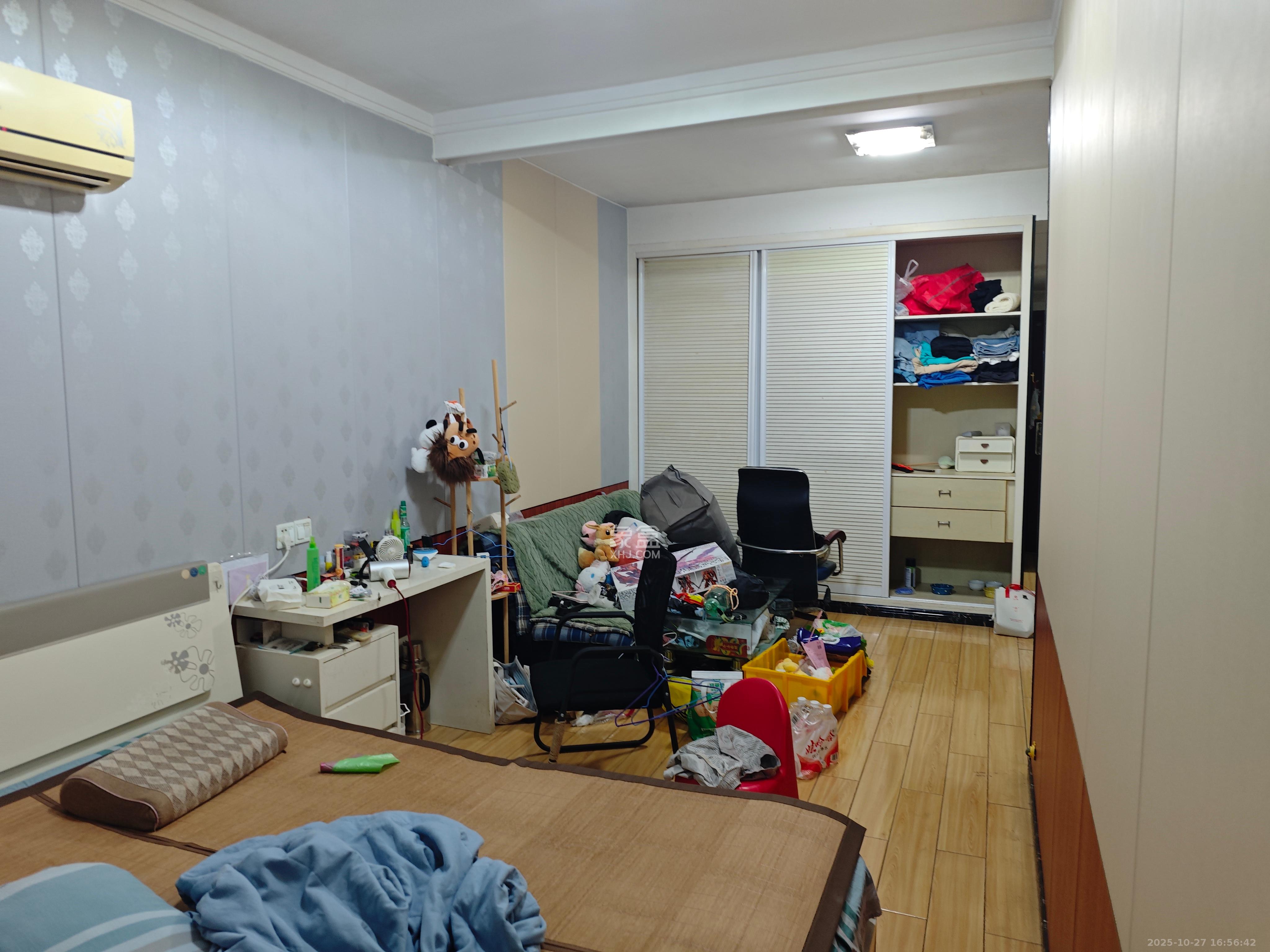 时代星城 1室1厅1卫 1050.0元/月 时代星城 1室1厅1卫 1050.0元/月室内图