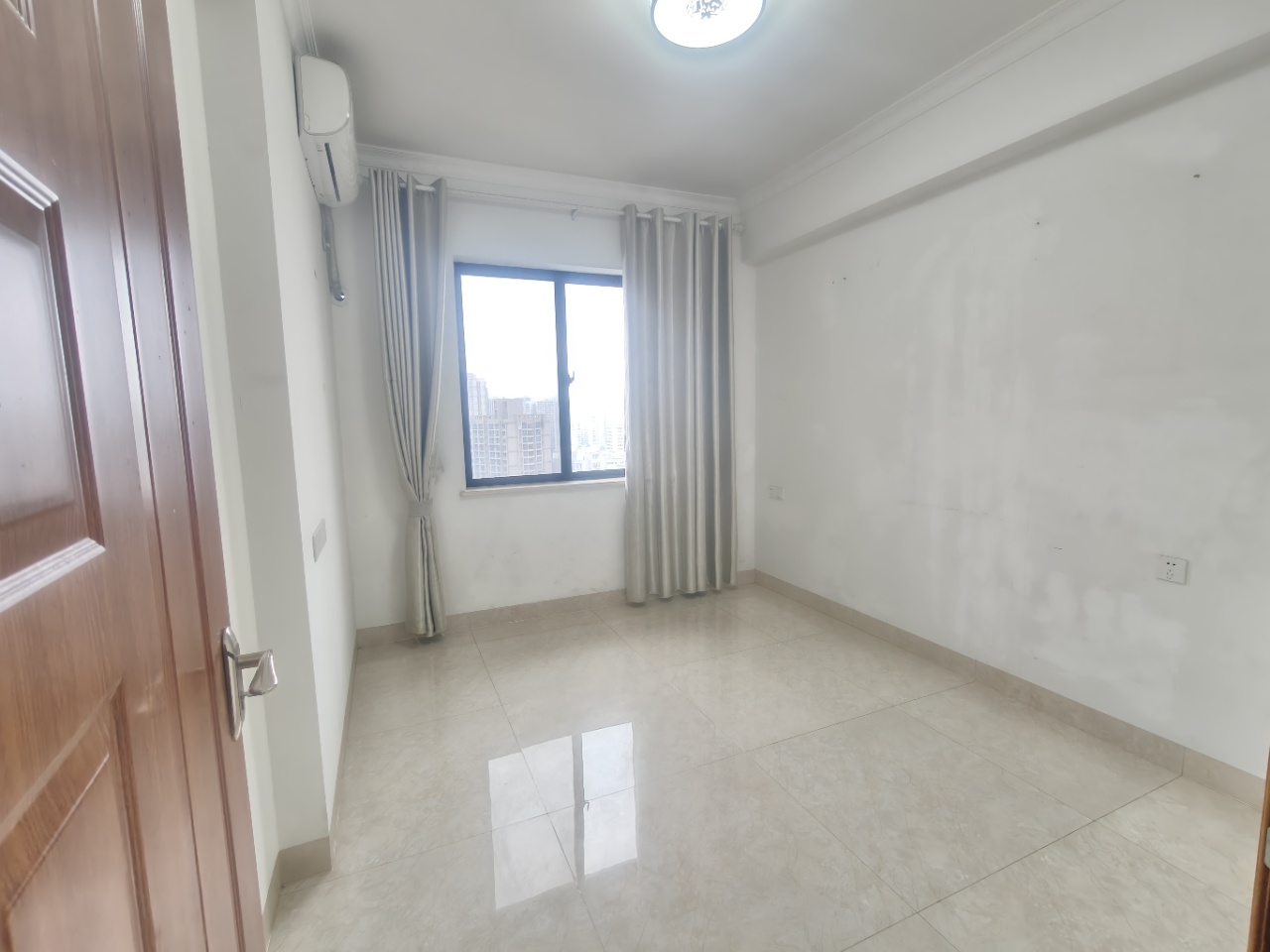 洛杉矶城 3室2厅2卫 3800.0元/月 洛杉矶城 3室2厅2卫 3800.0元/月室内图