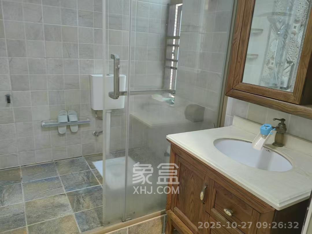 天健芙蓉盛世一期 3室2厅1卫 3850.0元/月 天健芙蓉盛世一期 3室2厅1卫 3850.0元/月室内图