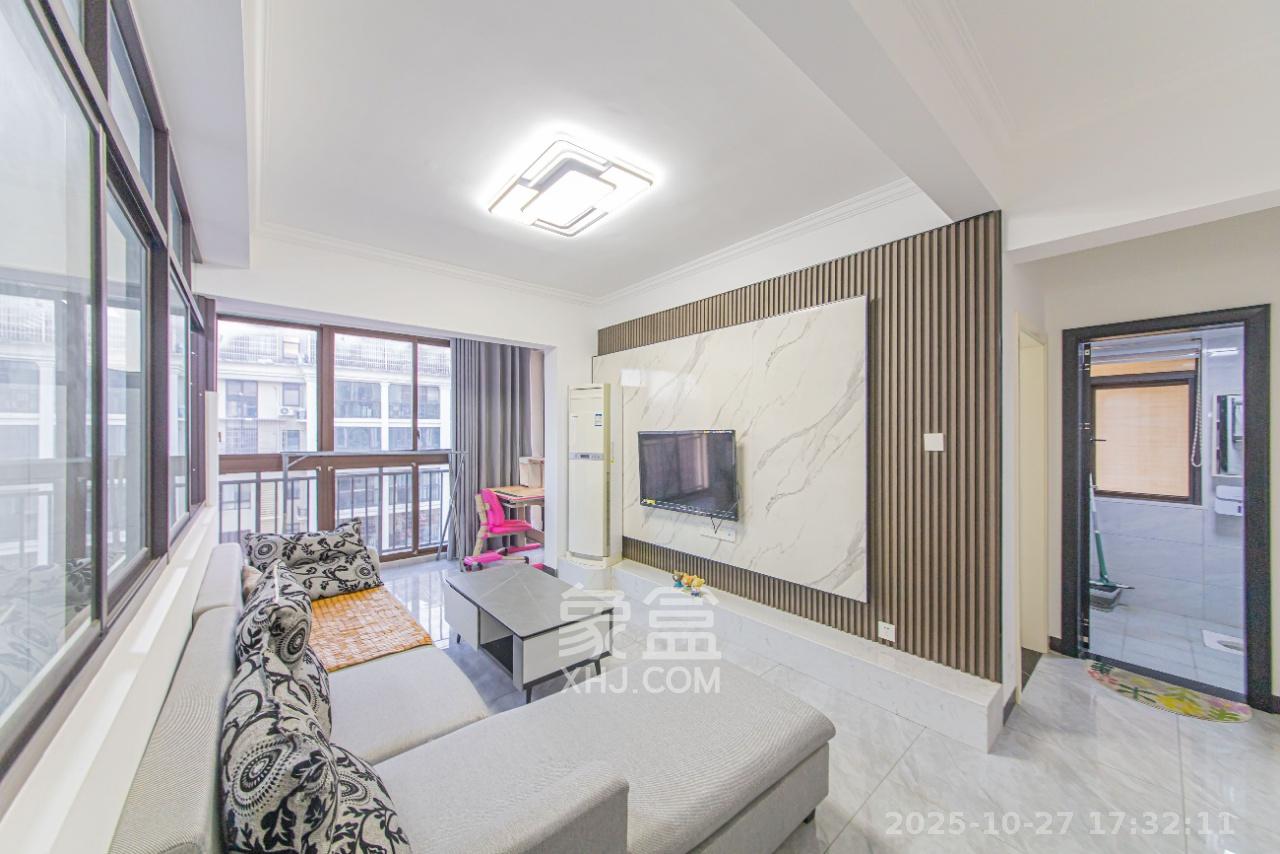 金房奥斯卡  3室2厅1卫    2000.0元/月室内图