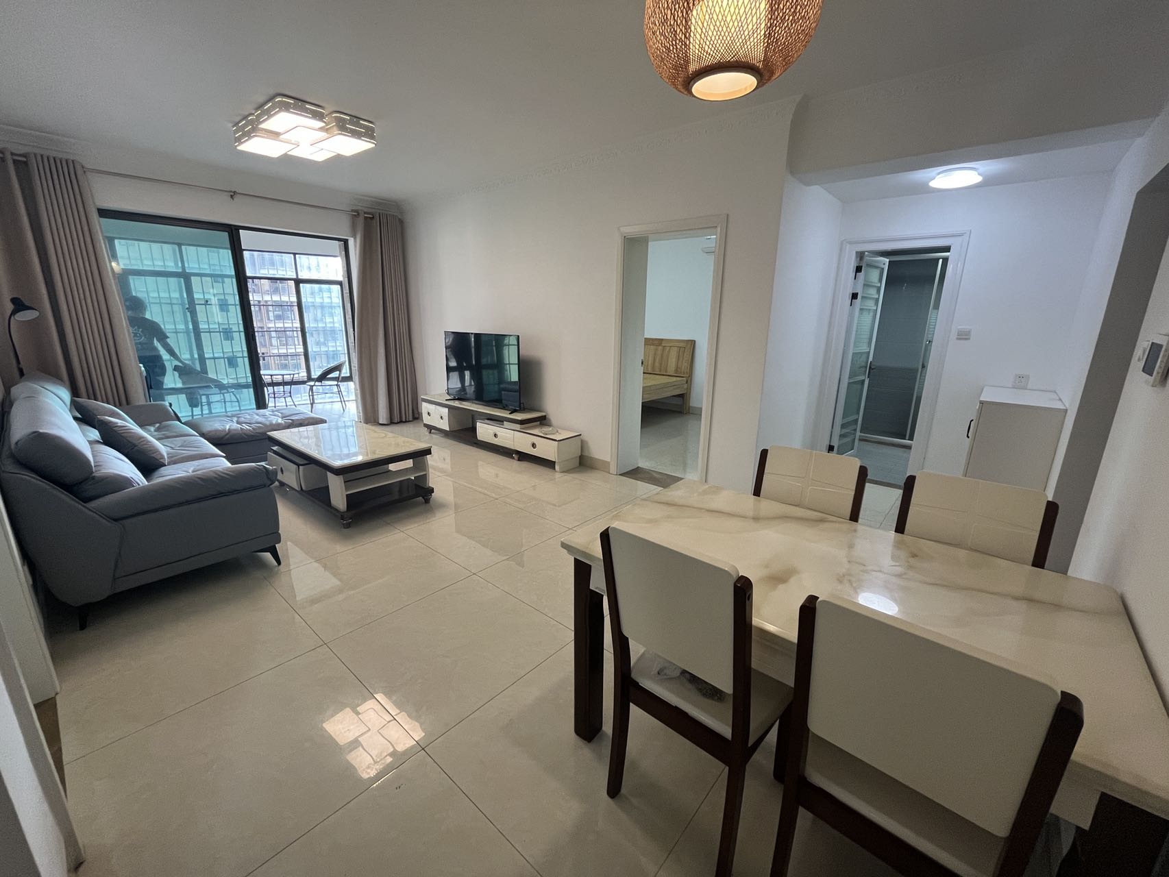 国兴城(C区) 2室2厅1卫 3400.0元/月 国兴城(C区) 2室2厅1卫 3400.0元/月室内图