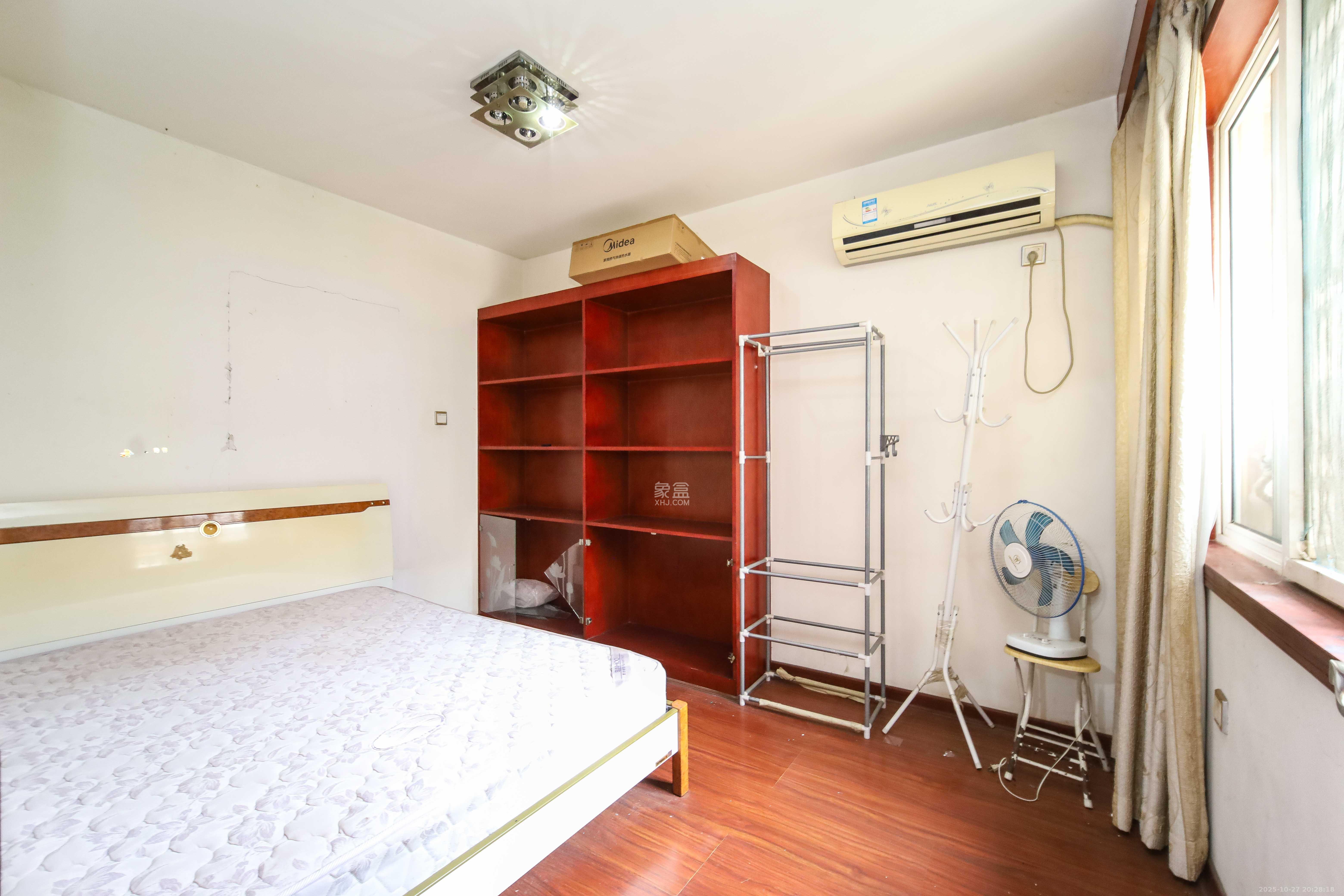 德政园  2室2厅1卫    58.0万卧室