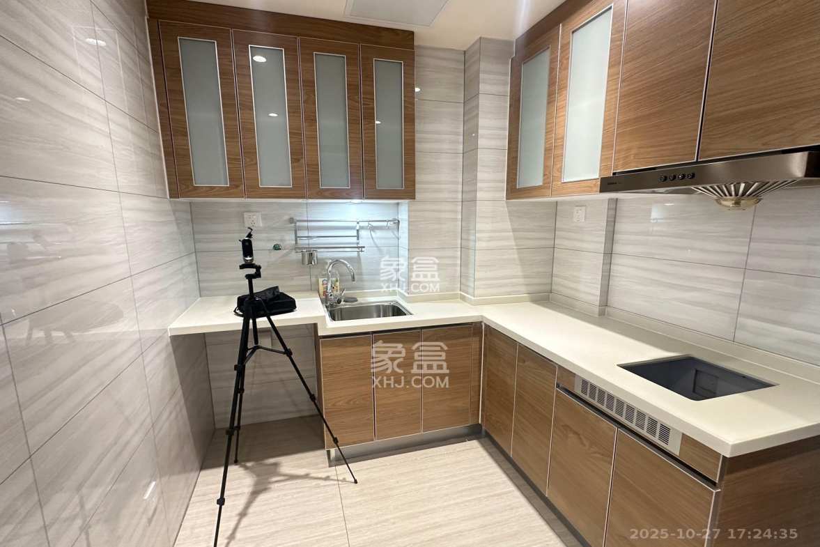 恒大国际广场 1室1厅1卫 2100.0元/月 恒大国际广场 1室1厅1卫 2100.0元/月室内图