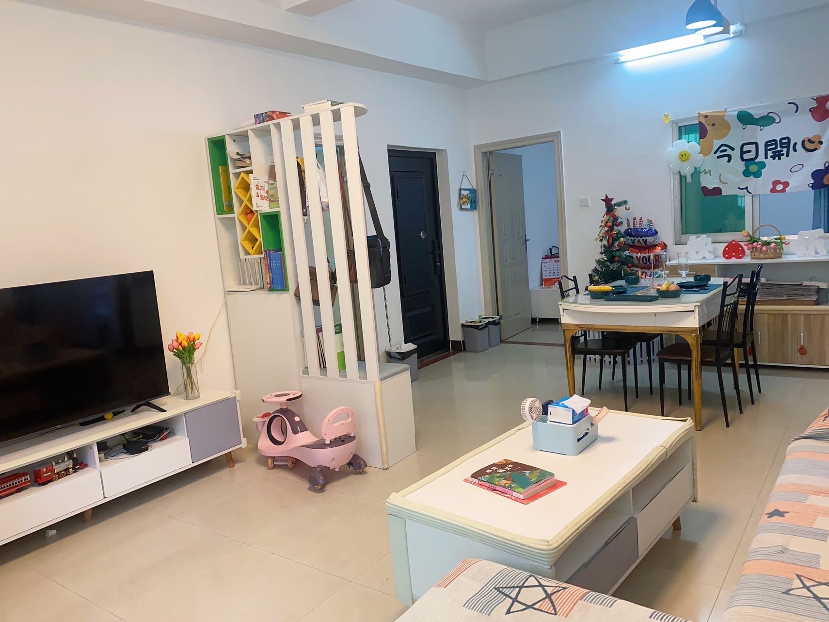 金银广场  2室2厅1卫    2000.0元/月室内图