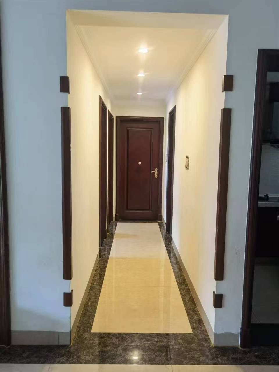 万国中央区  3室2厅1卫    3100.0元/月室内图